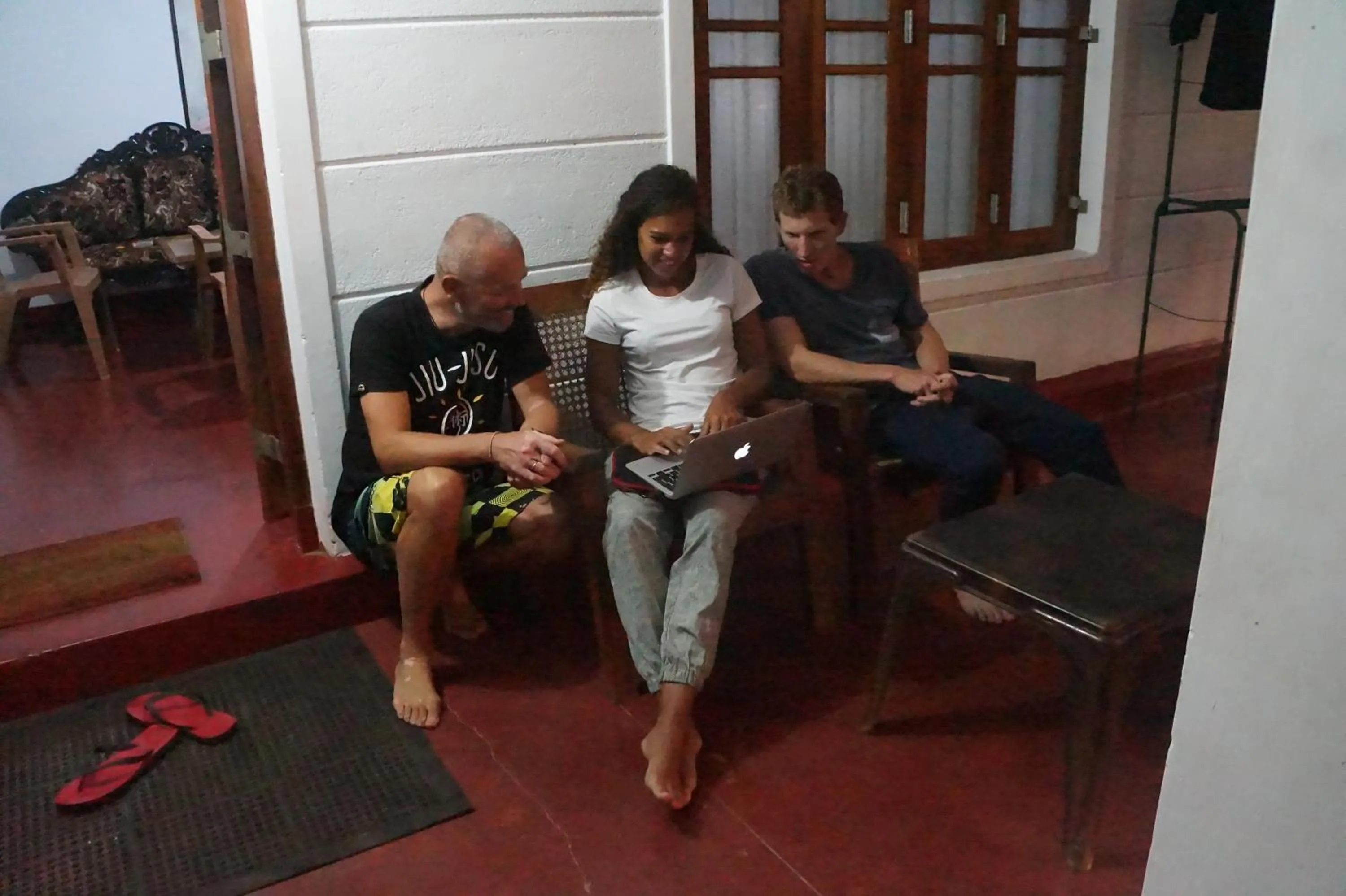 group of guests in Kandy Little White House