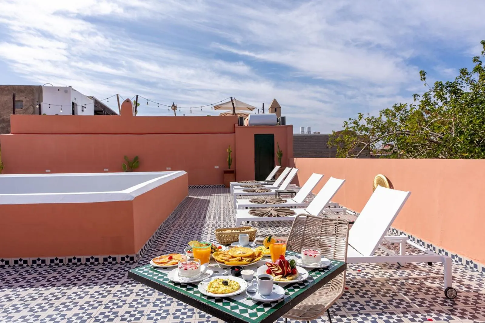 Balcony/Terrace in Riad Les Etoiles Berberes & SPA