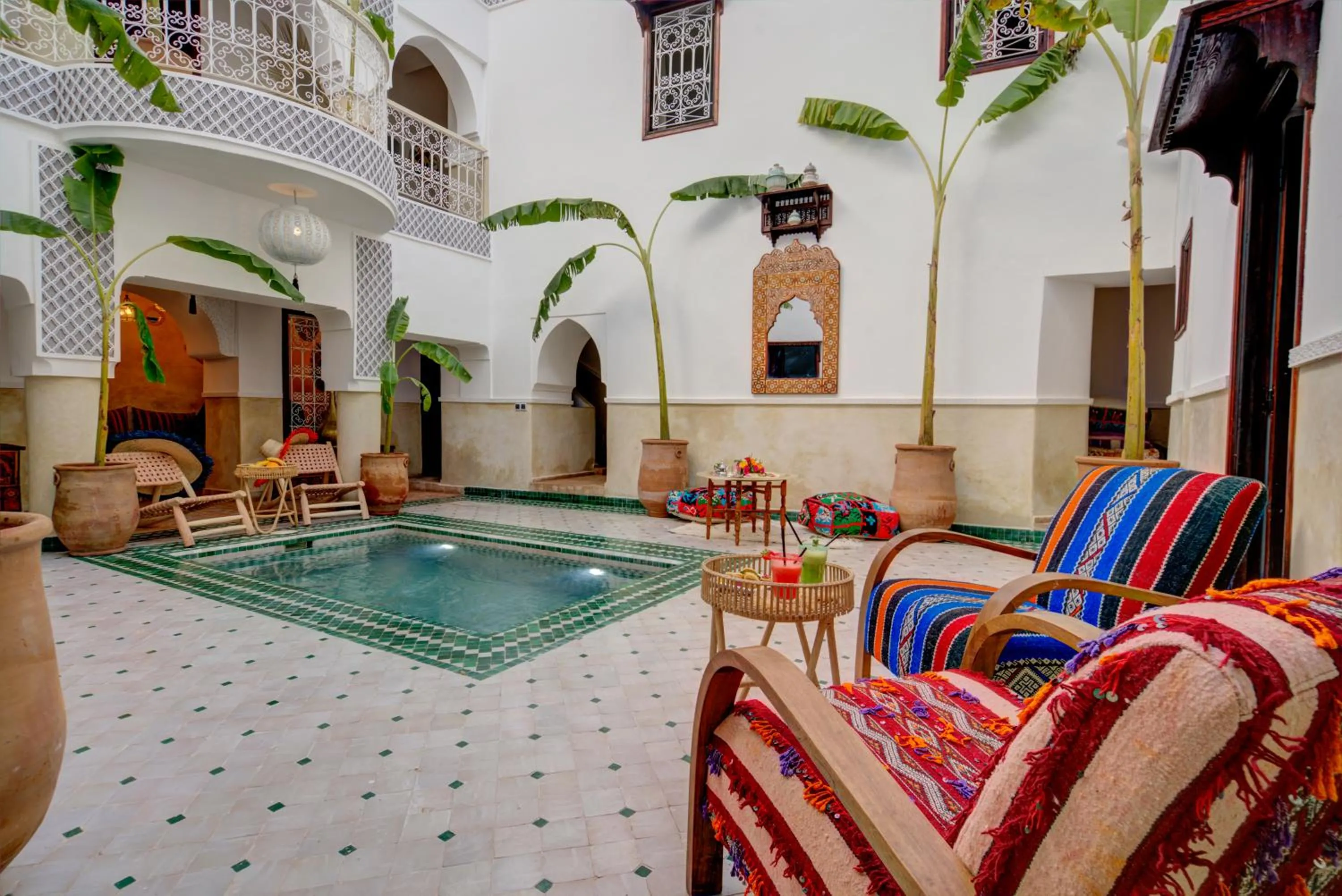 Swimming pool in Riad Les Etoiles Berberes & SPA