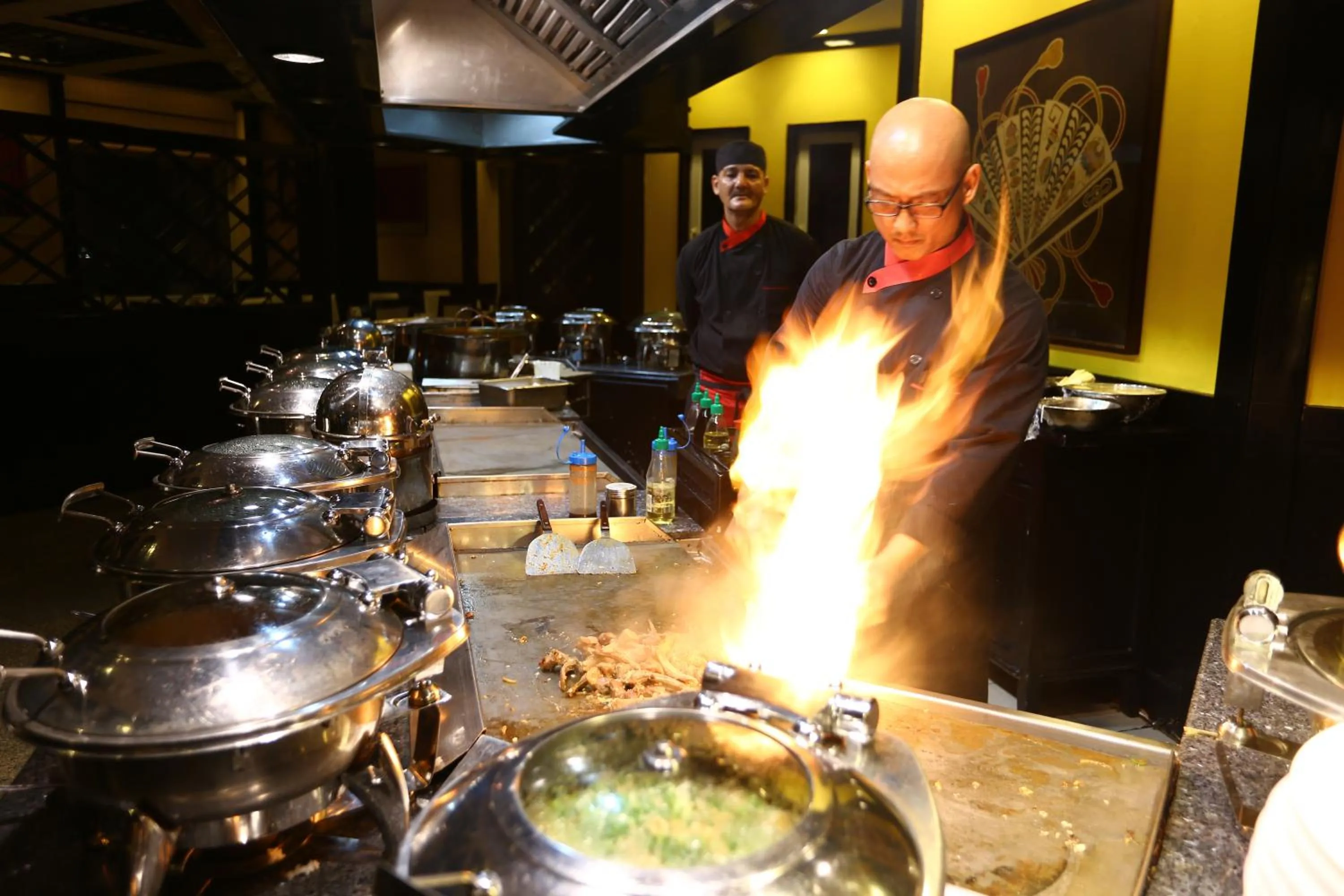 Restaurant/places to eat in Avari Towers Karachi