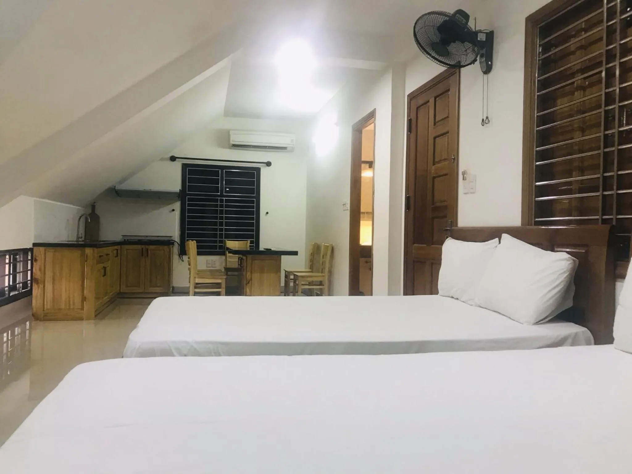 Bedroom, Bed in Dam Tien Hotel