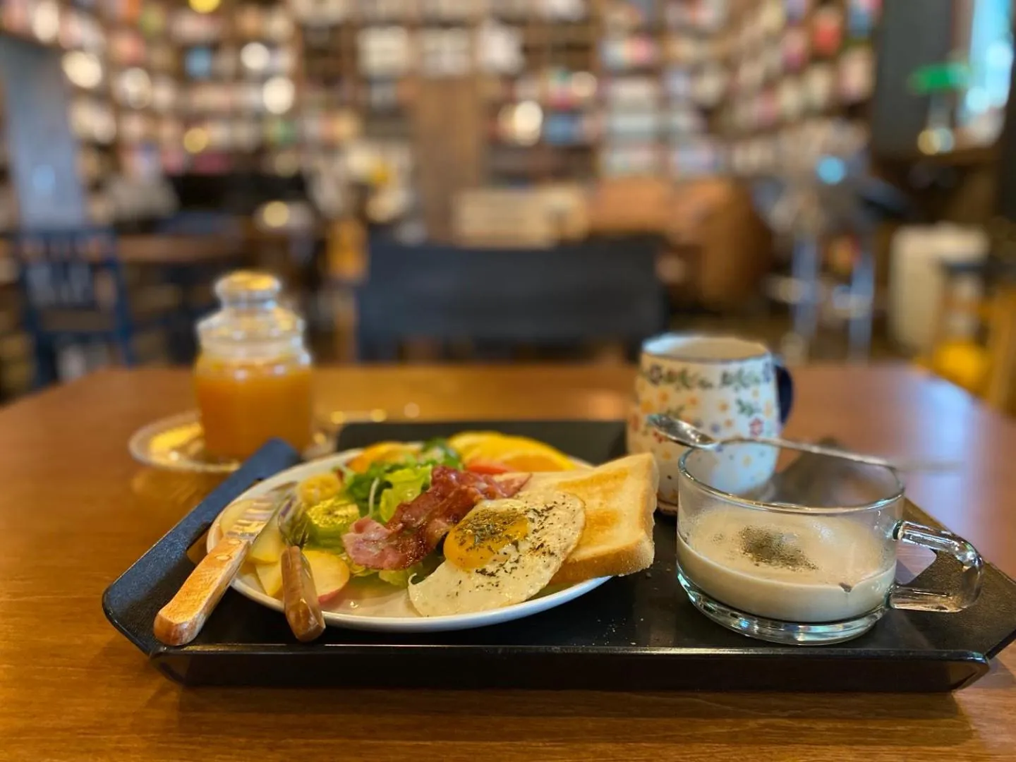 Continental breakfast in Ganderak Guesthouse