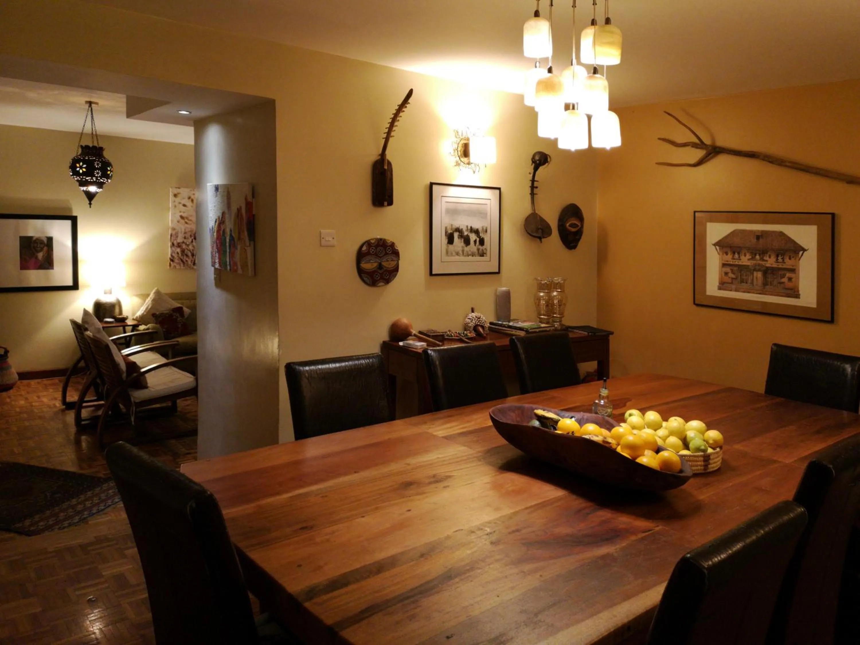 Dining area in Hob House