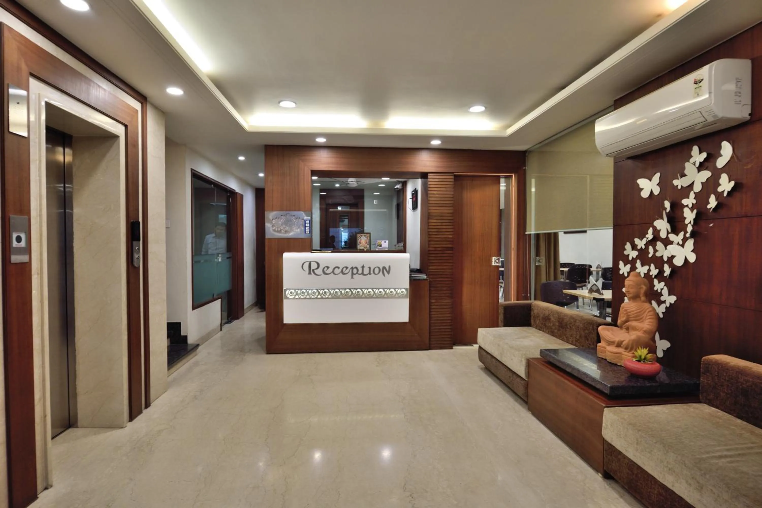 Lobby or reception in Hotel Alankar Palace