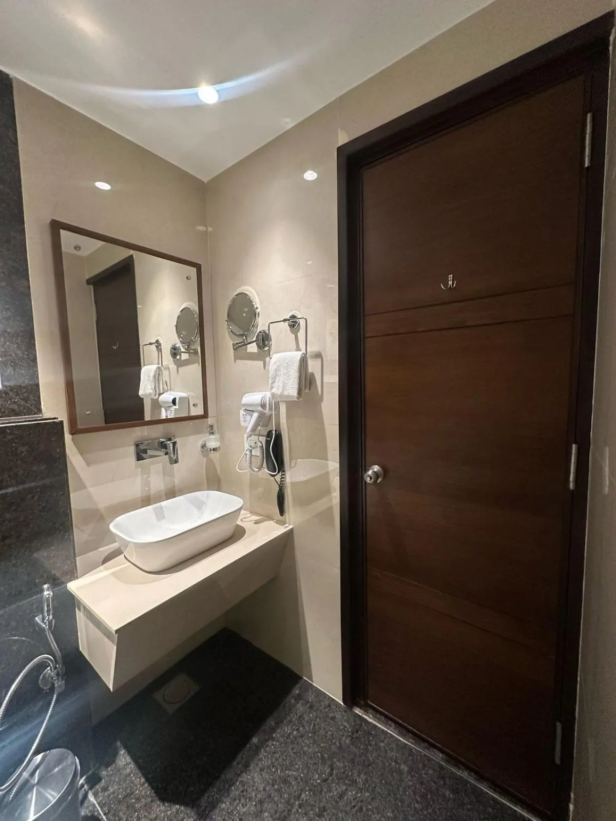 Bathroom in Best Western Swaran Amritsar