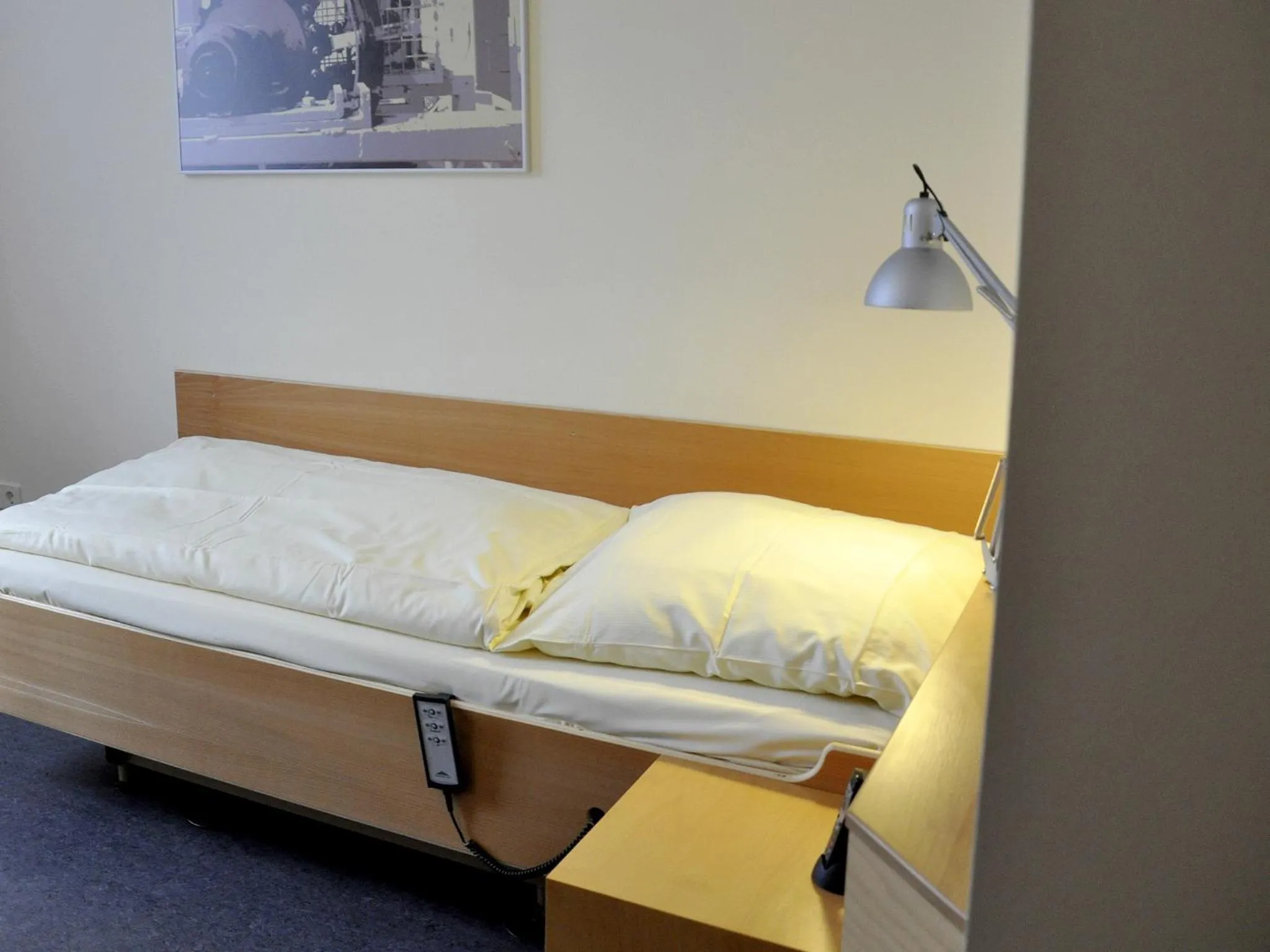 Bed in Seminarhotel in der Manfred-Sauer-Stiftung