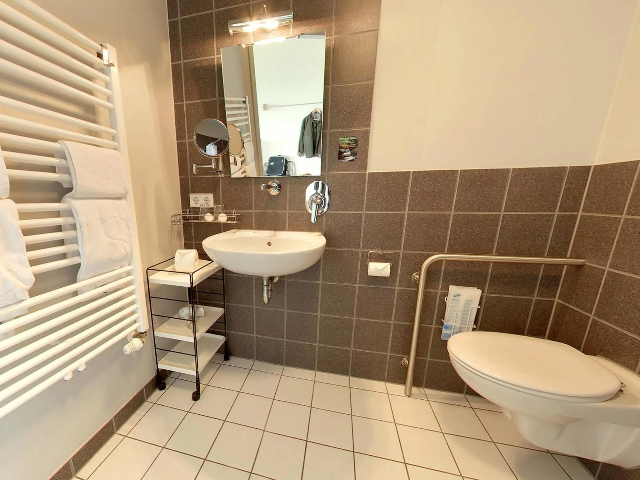 Bathroom in Seminarhotel in der Manfred-Sauer-Stiftung