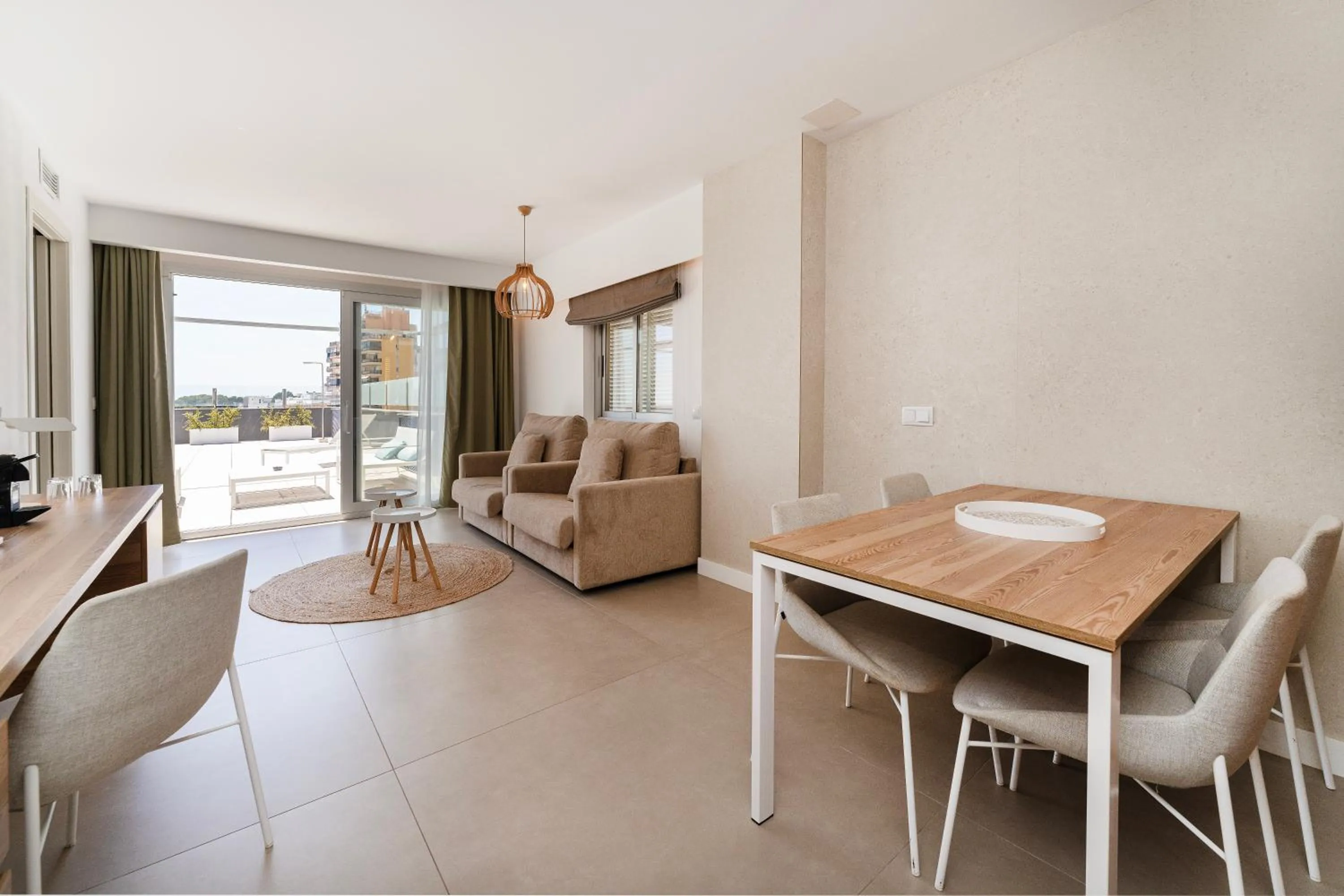 Photo of the whole room in Bordoy Cosmopolitan