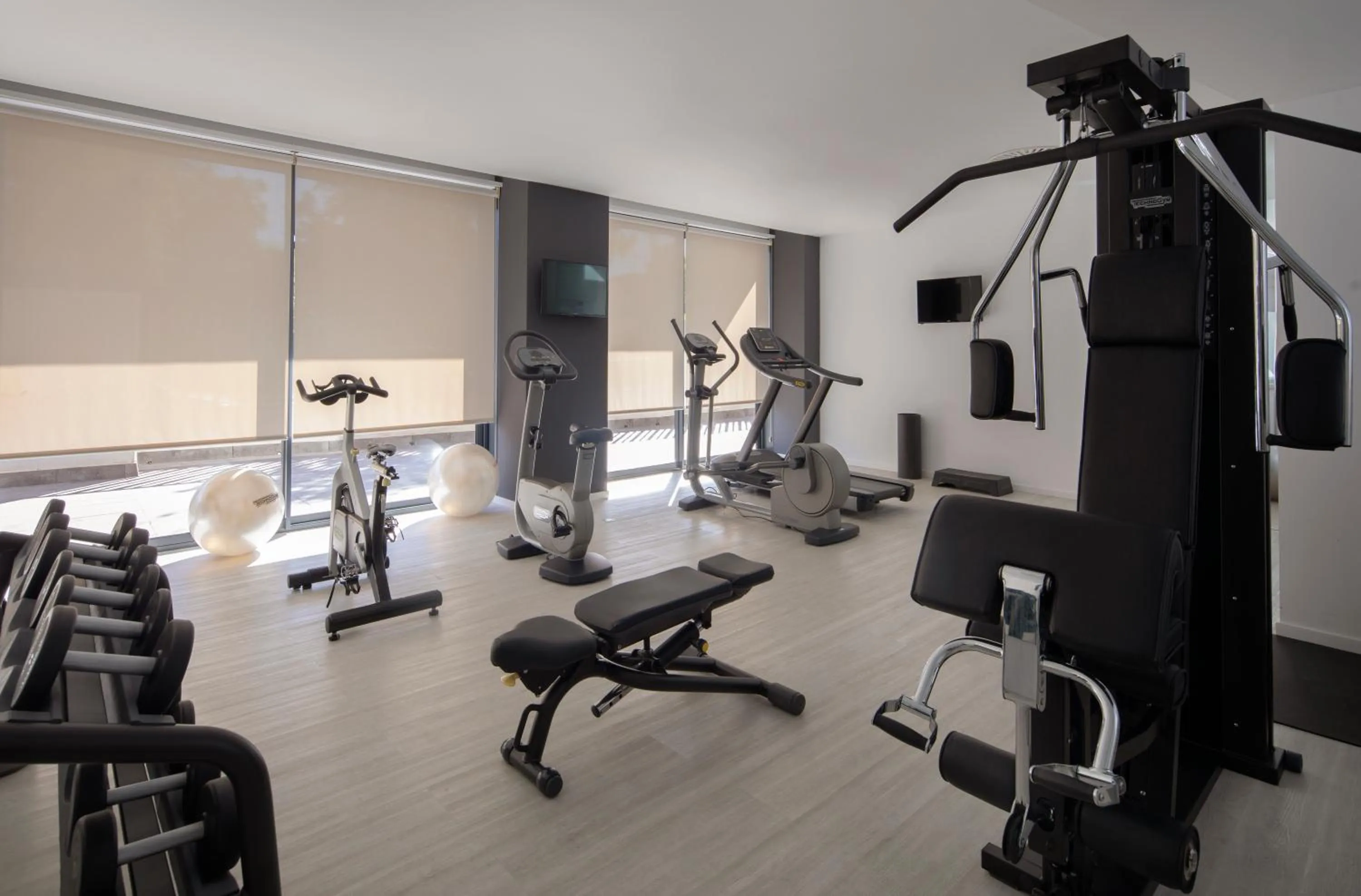 Activities in Bordoy Cosmopolitan