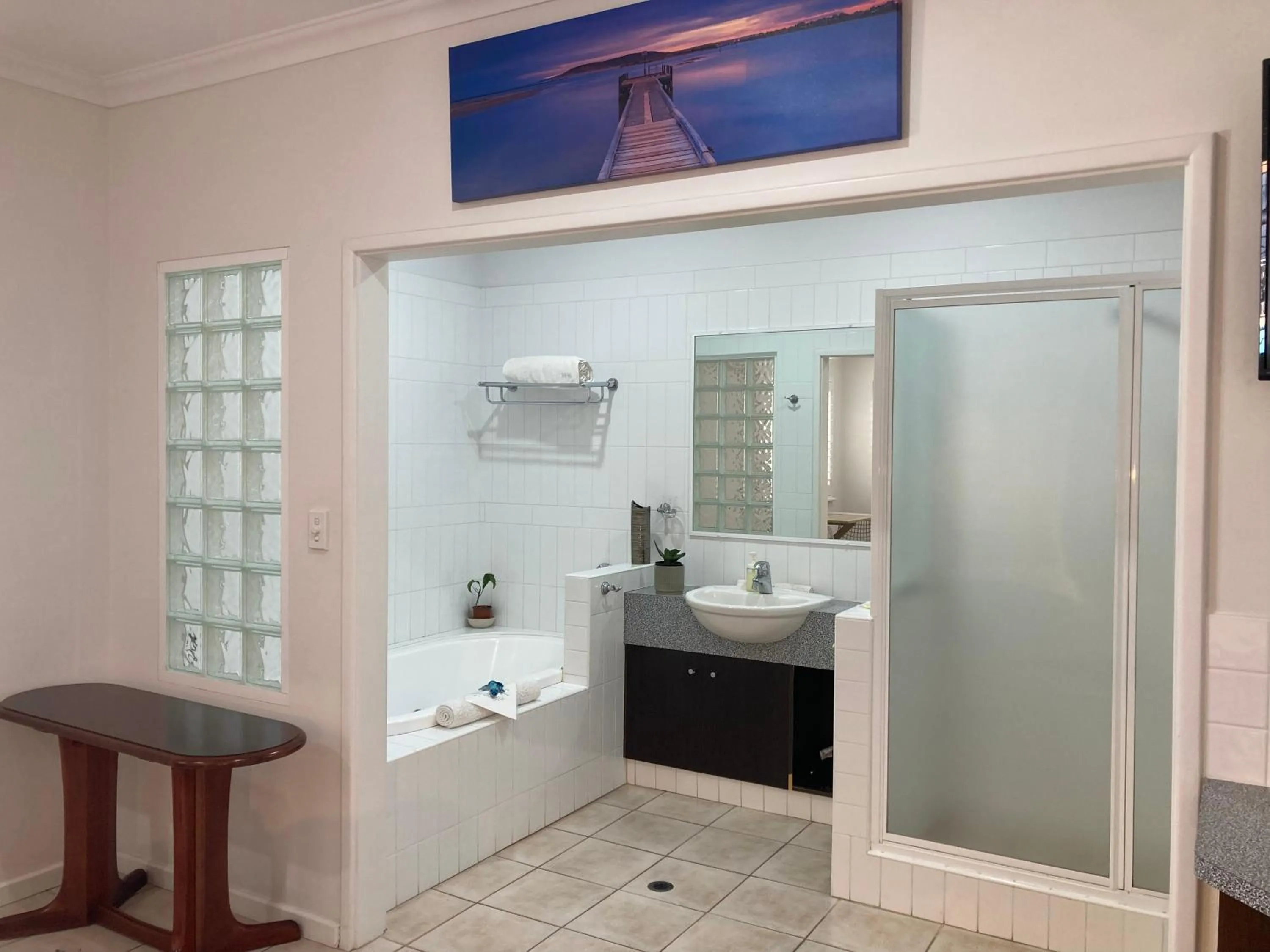 Bathroom in Gecko Lodge Kalbarri