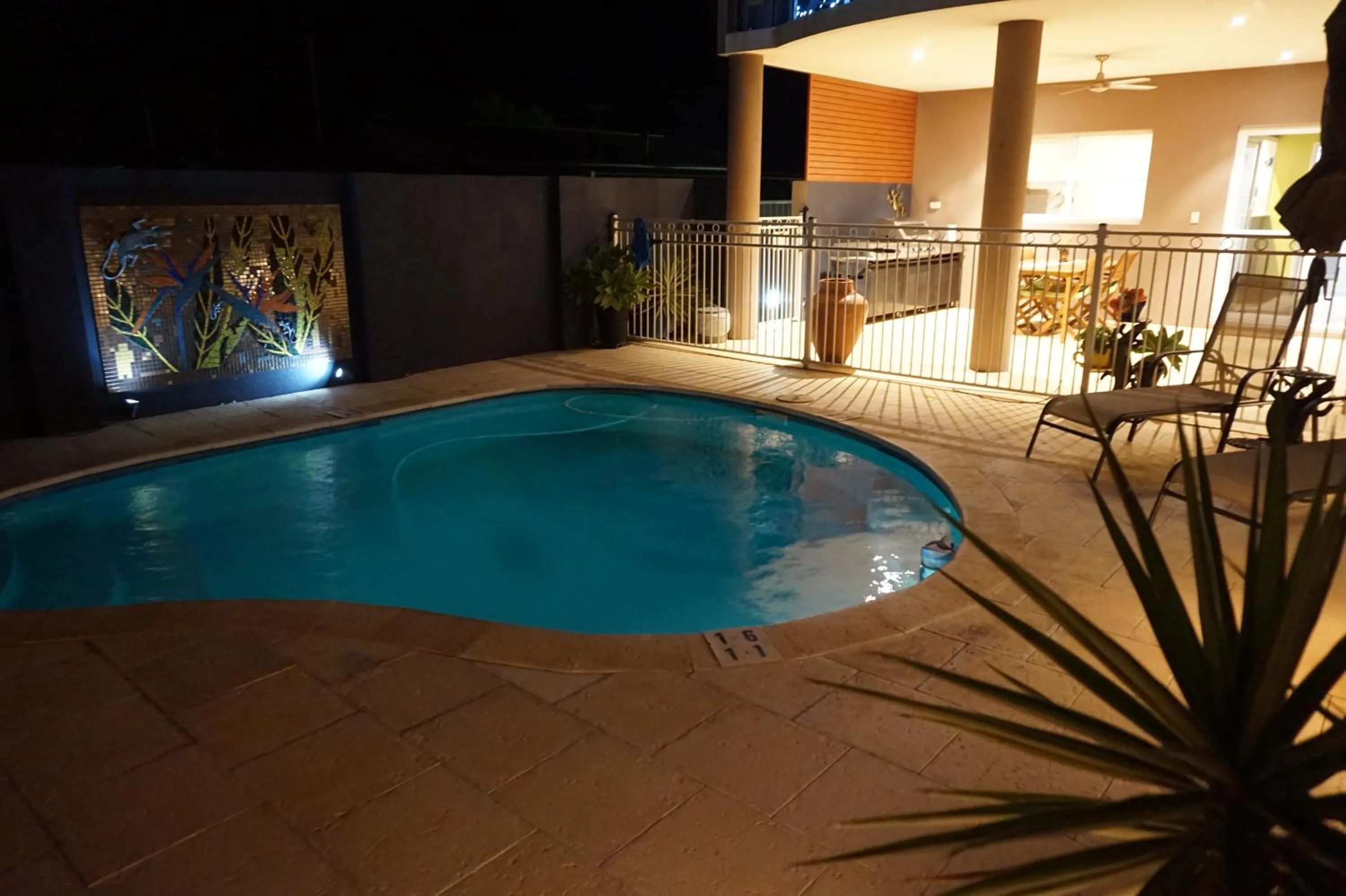 Swimming pool in Gecko Lodge Kalbarri