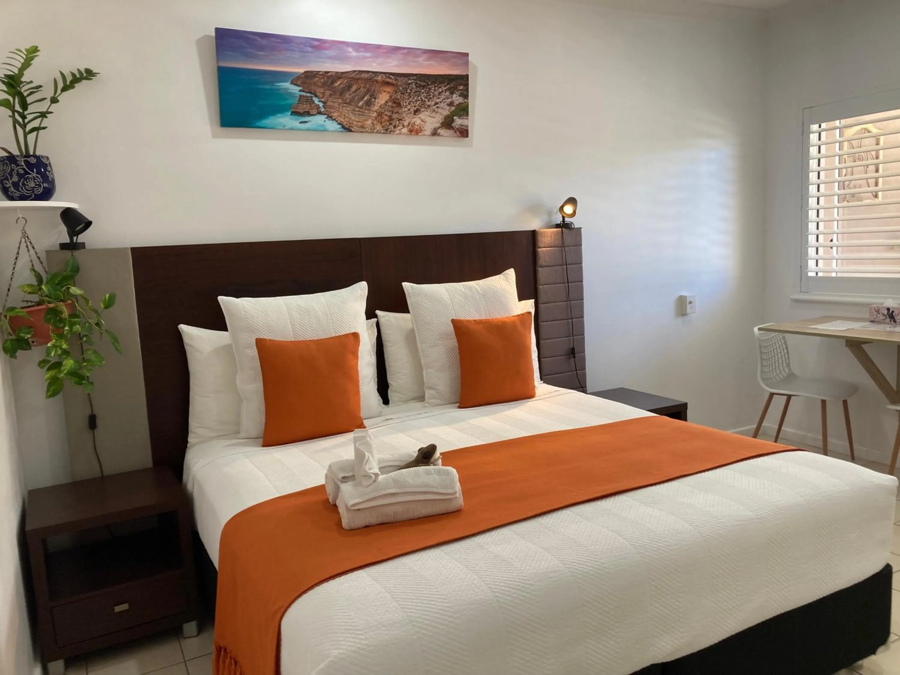 Bed in Gecko Lodge Kalbarri