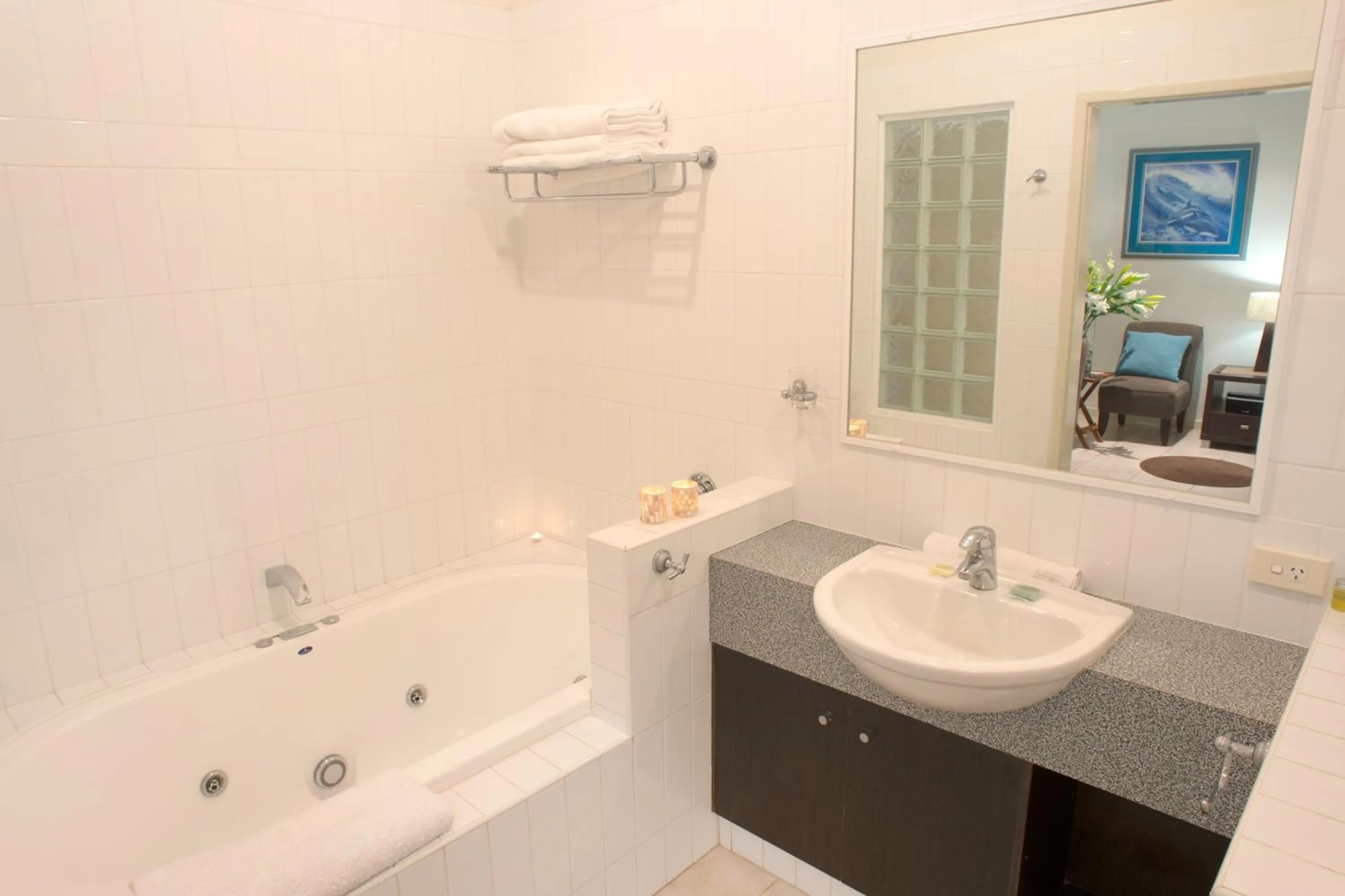 Bathroom in Gecko Lodge Kalbarri