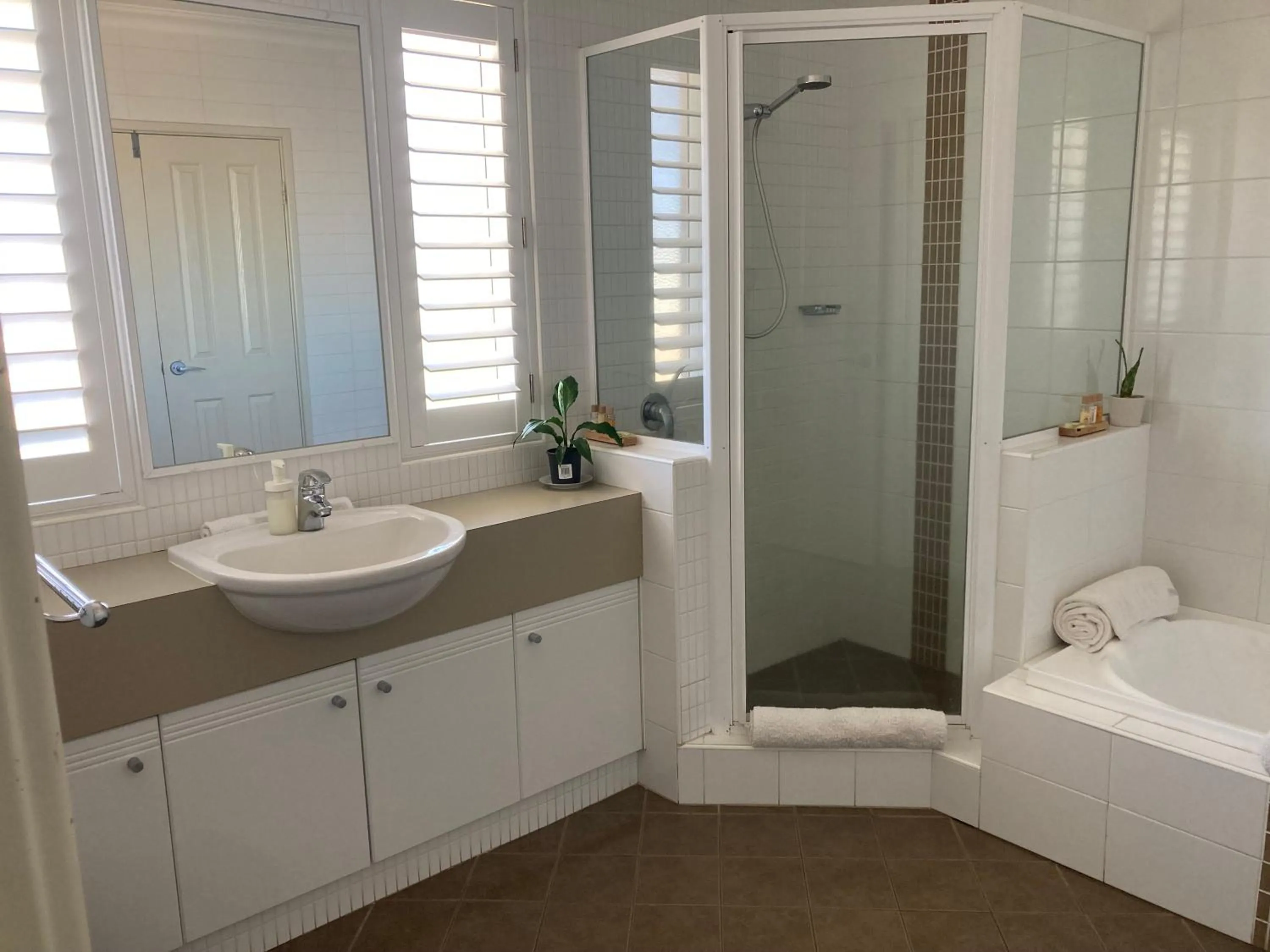 Bathroom in Gecko Lodge Kalbarri