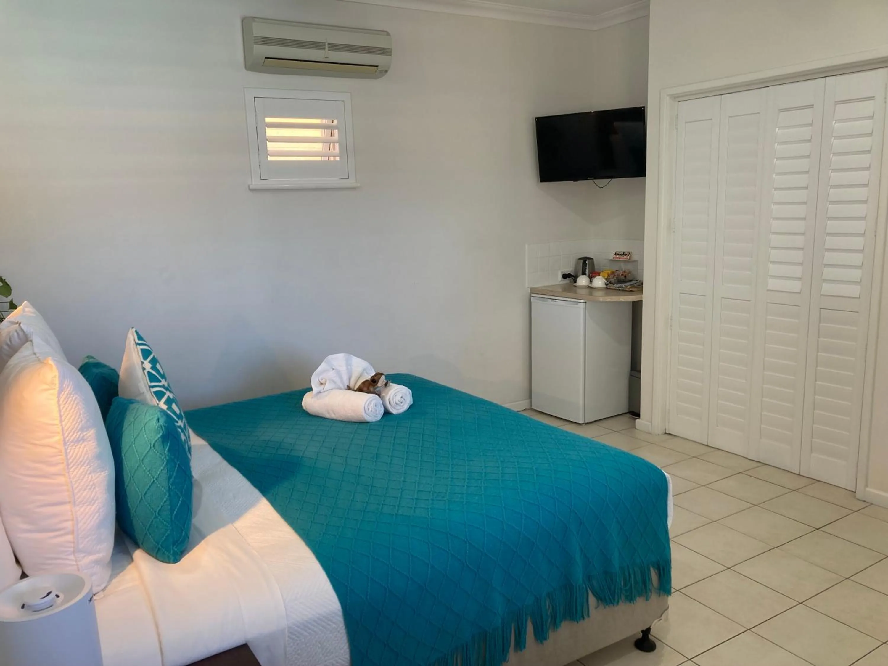 Bedroom, Bed in Gecko Lodge Kalbarri