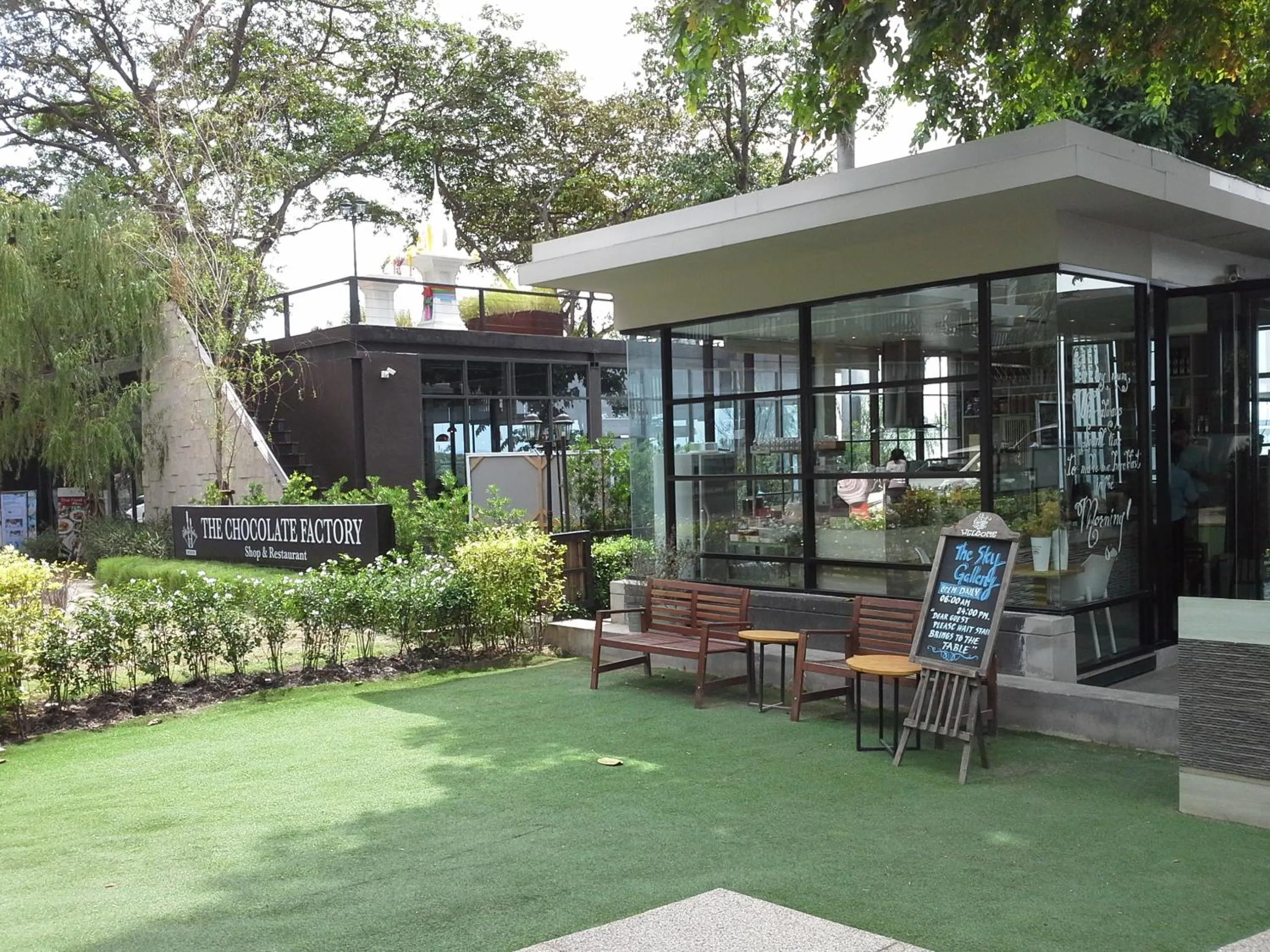 Property building in Cosy Beach View Apartments