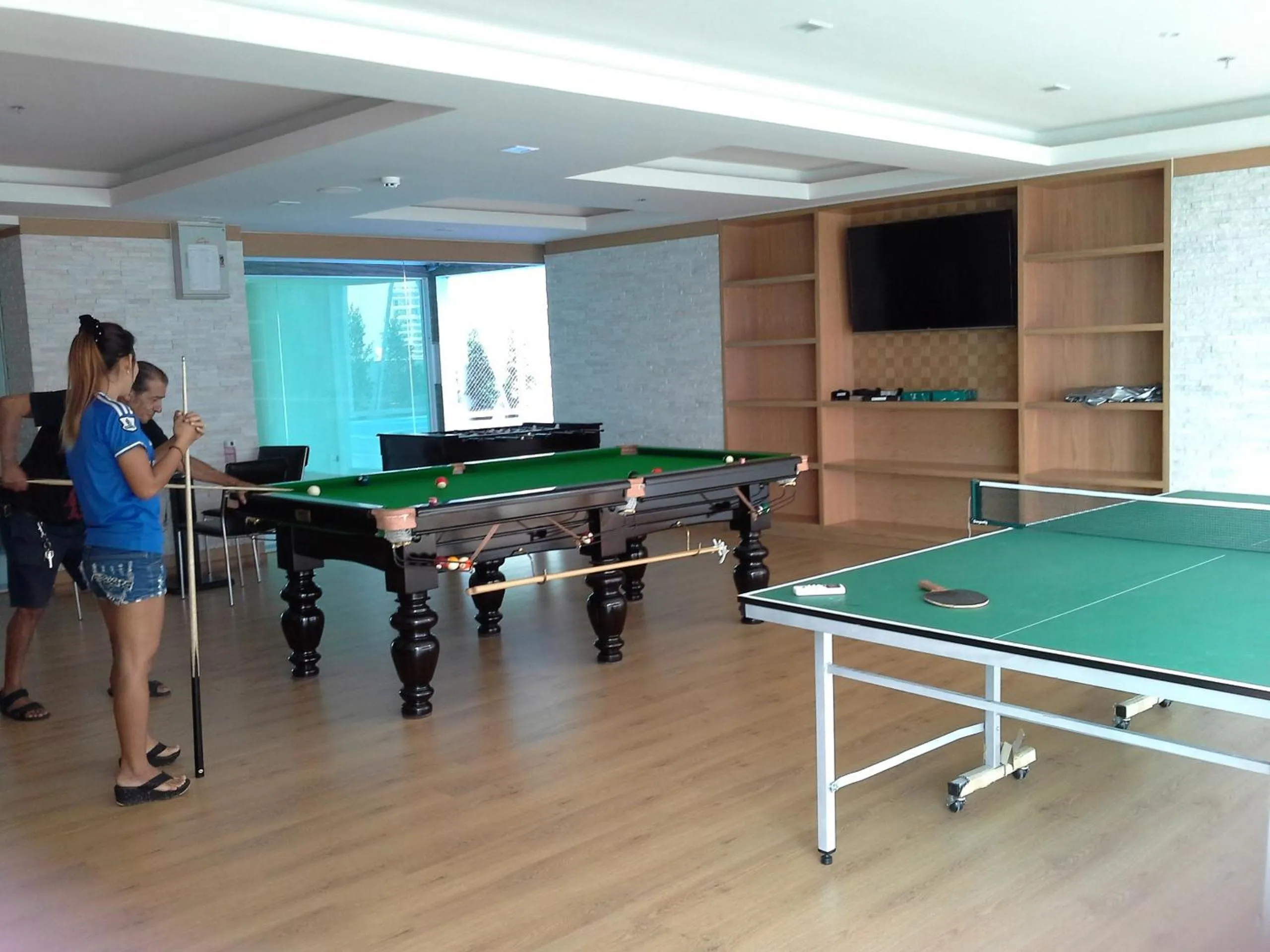 Billiard in Cosy Beach View Apartments
