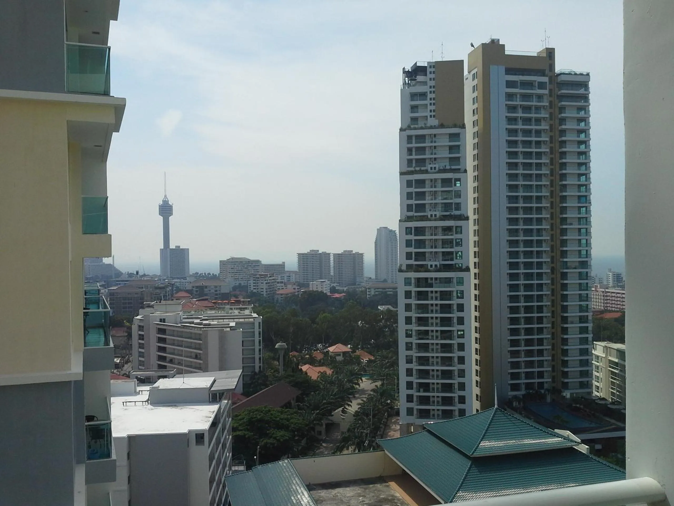 City view in Cosy Beach View Apartments
