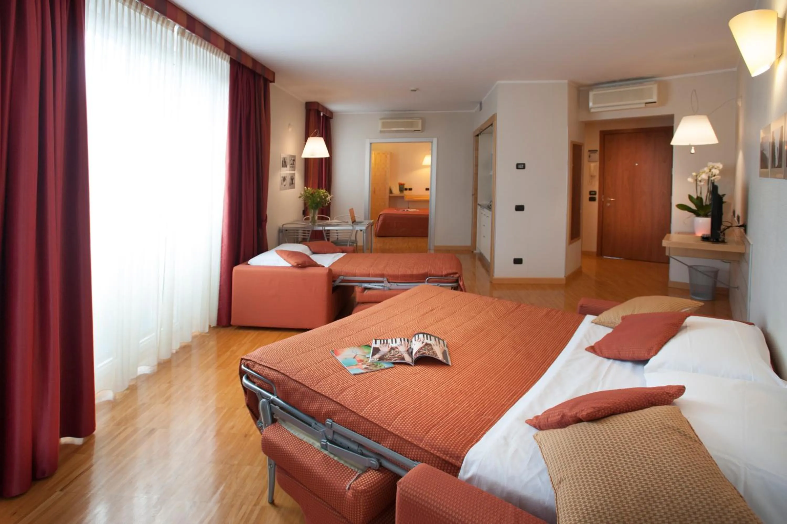 Bed in AlbaResidence Masera26