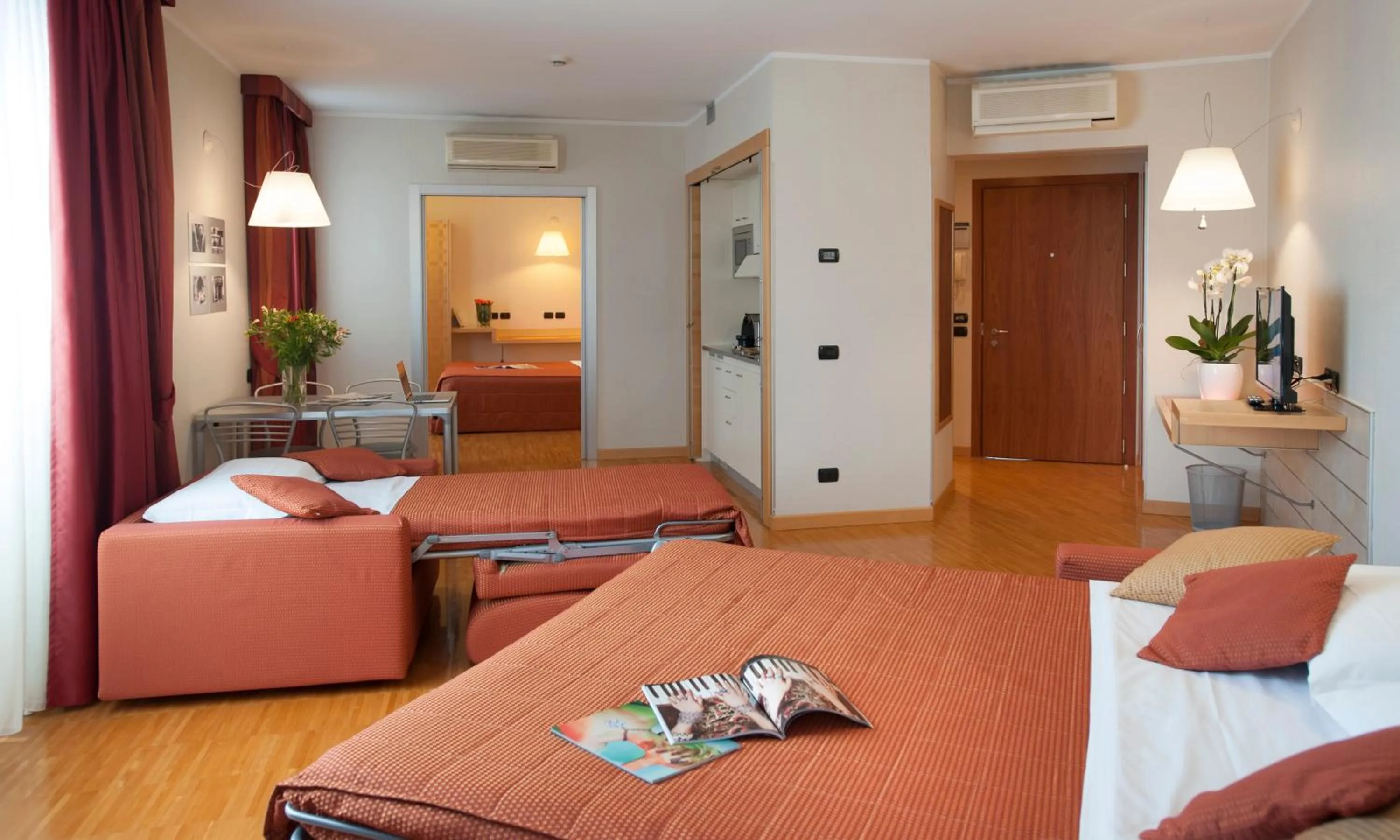 Bed in AlbaResidence Masera26