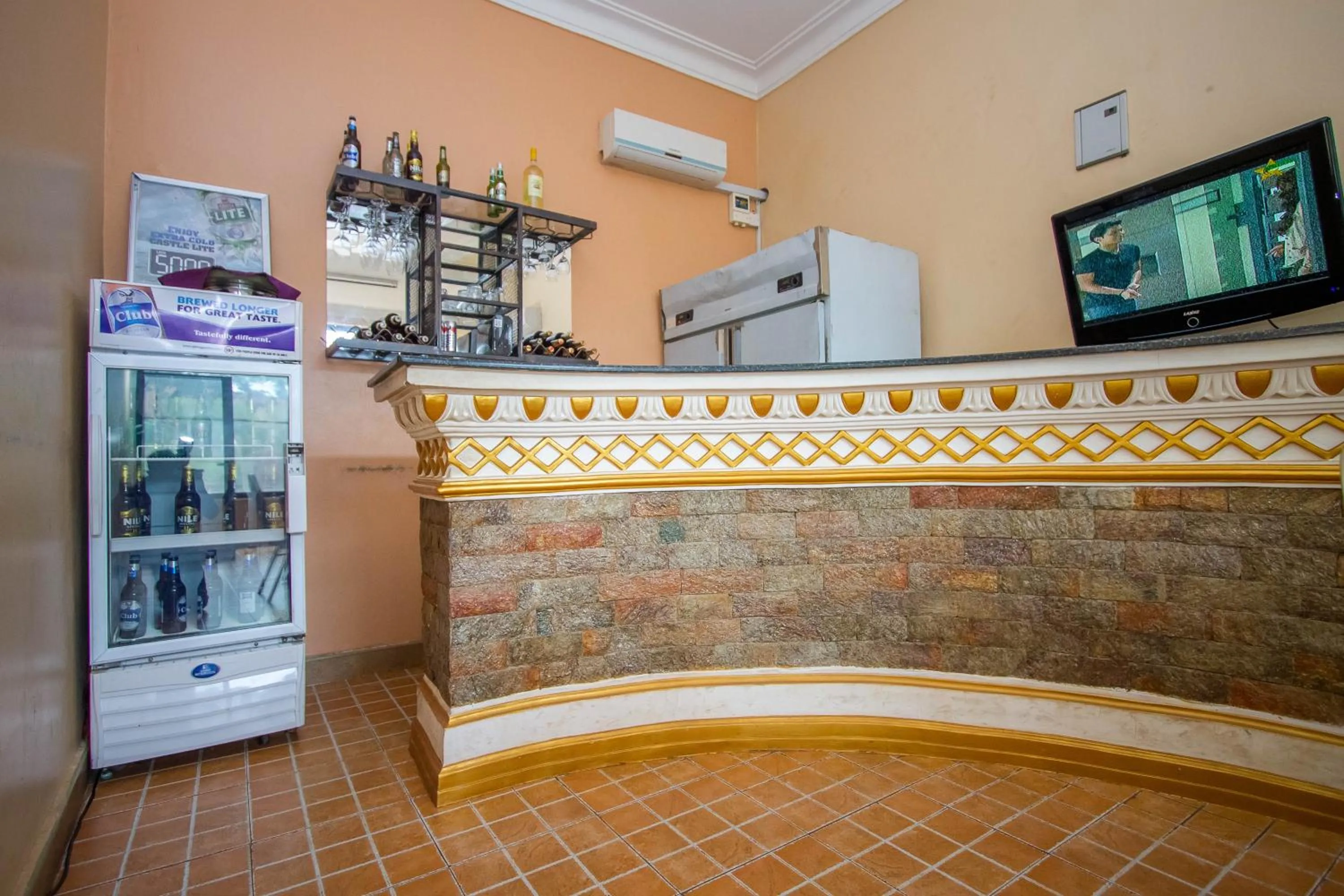 Lounge or bar in Eight Winx Hotel