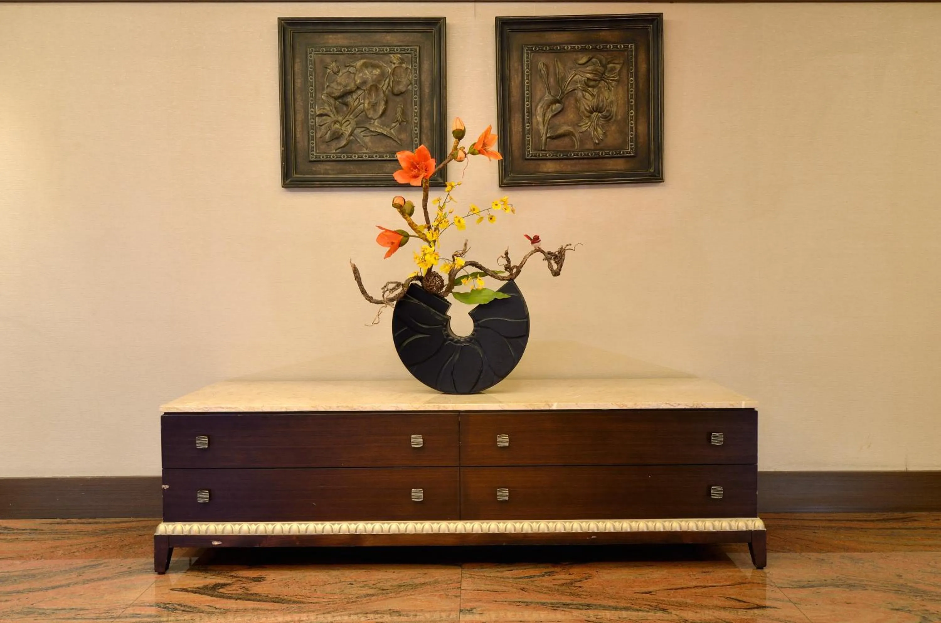 Decorative detail in Ever Delightful Business Hotel