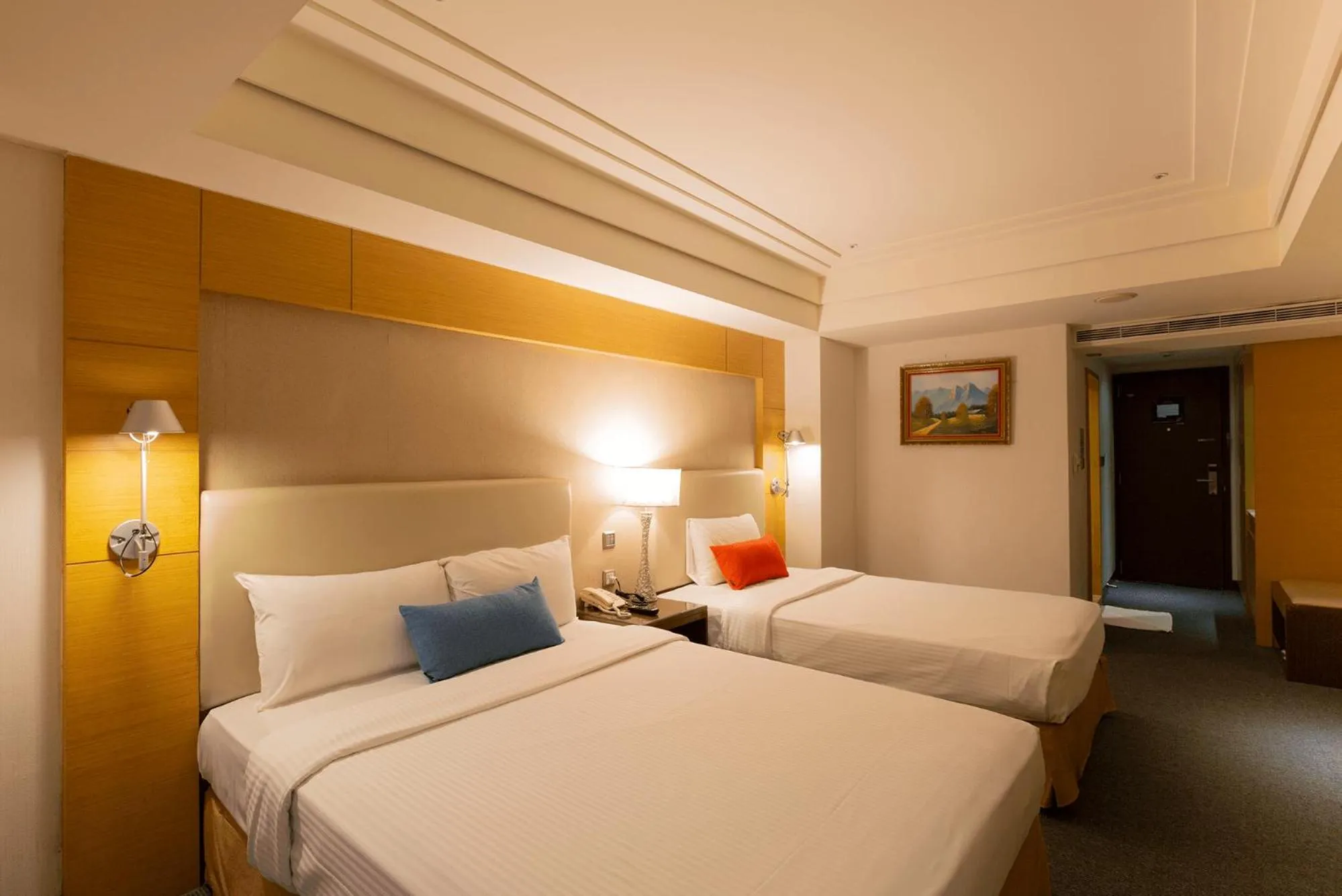 Photo of the whole room, Bed in Ever Delightful Business Hotel