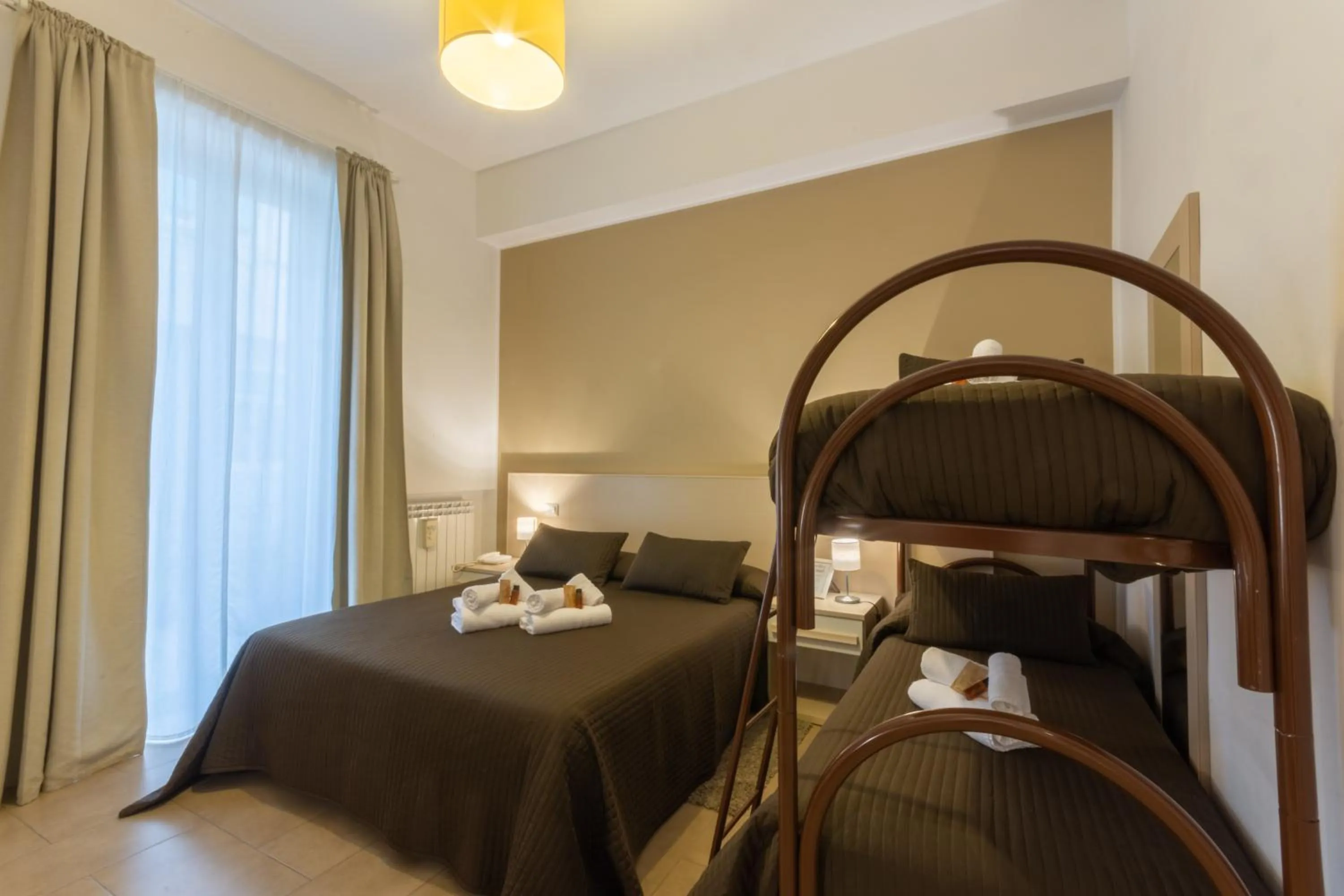 Photo of the whole room, Bed in B&B Cairoli