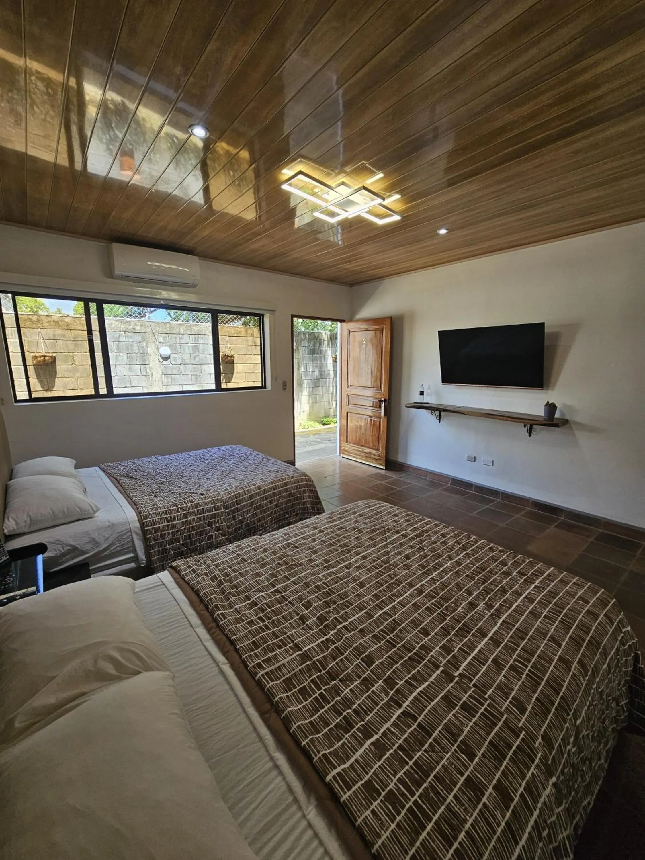 TV and multimedia, Bed in Nica Valley