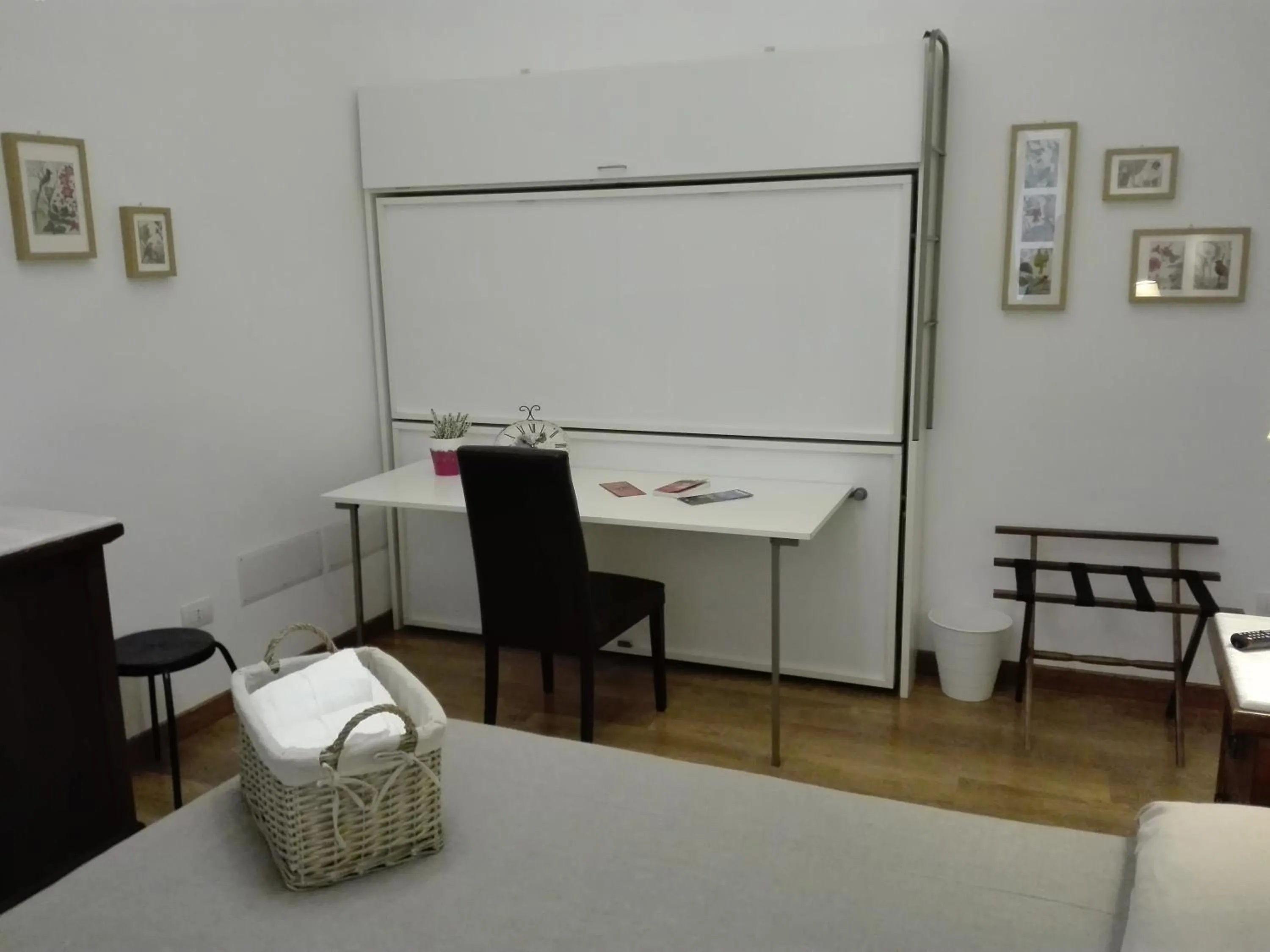 Photo of the whole room in Napoli Pietrasanta LT