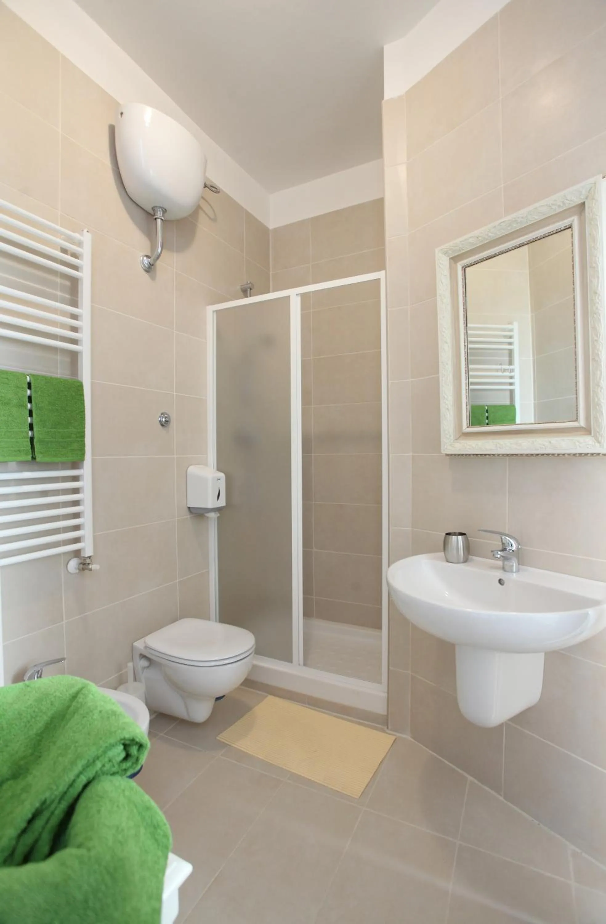 Bathroom in Napoli Pietrasanta LT