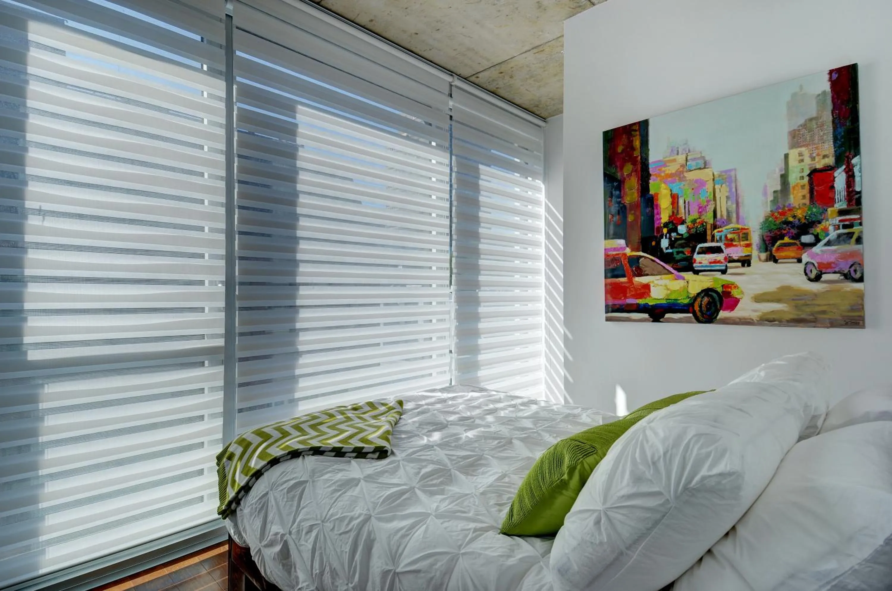 Bedroom, Bed in Les Immeubles Charlevoix - Le 760-506