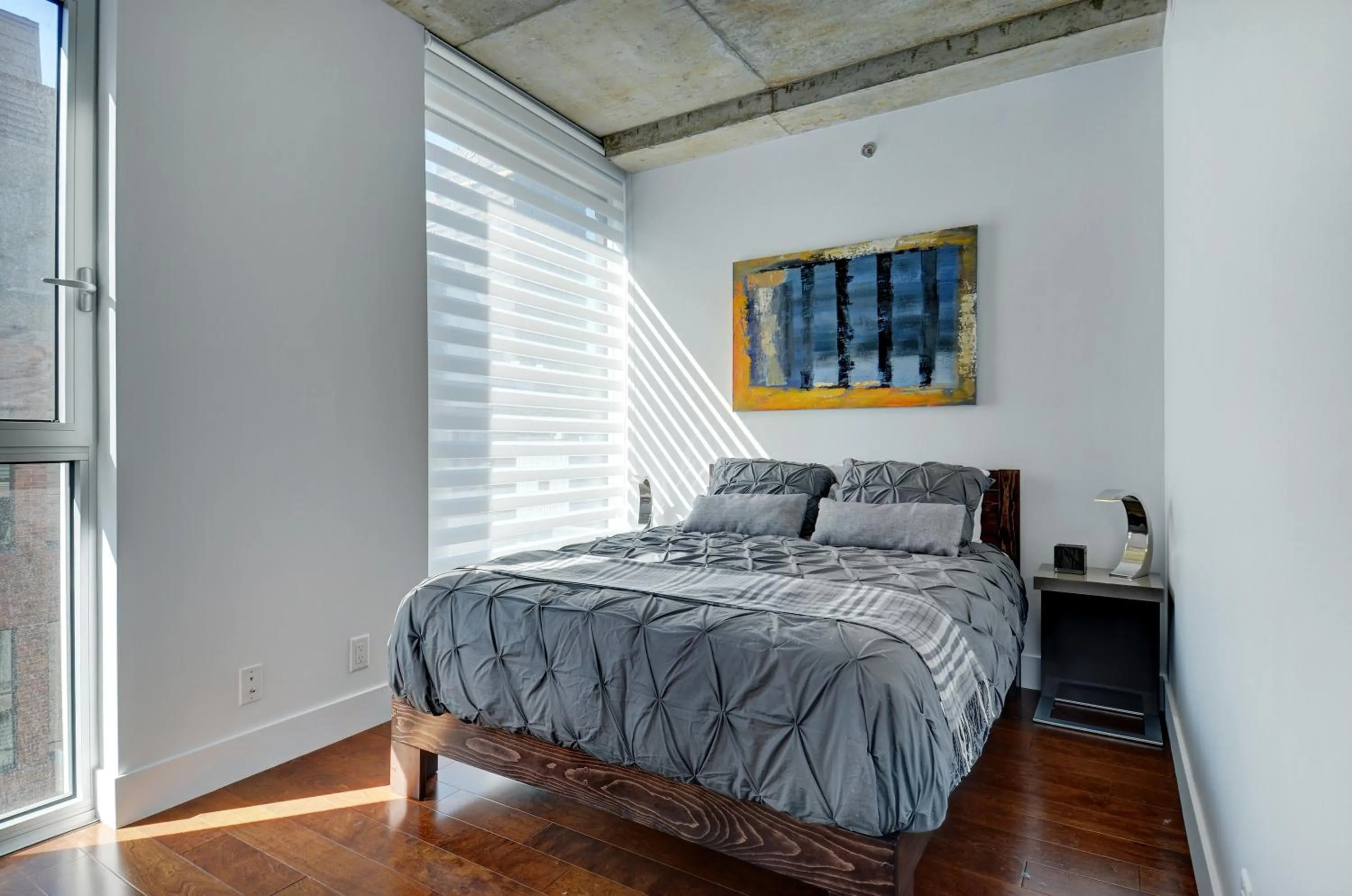 Bedroom, Bed in Les Immeubles Charlevoix - Le 760-506