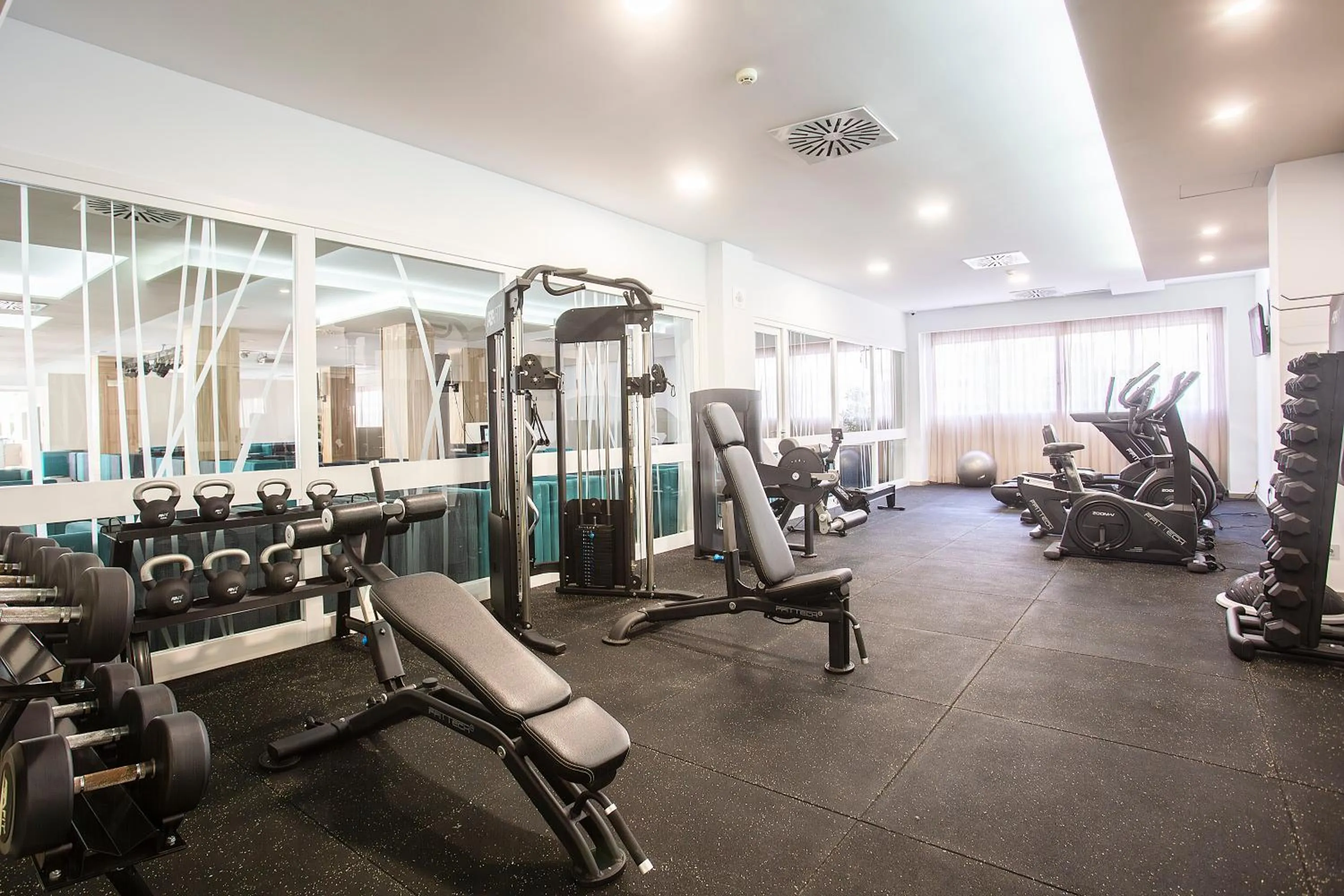 Fitness centre/facilities in BQ Delfín Azul Hotel