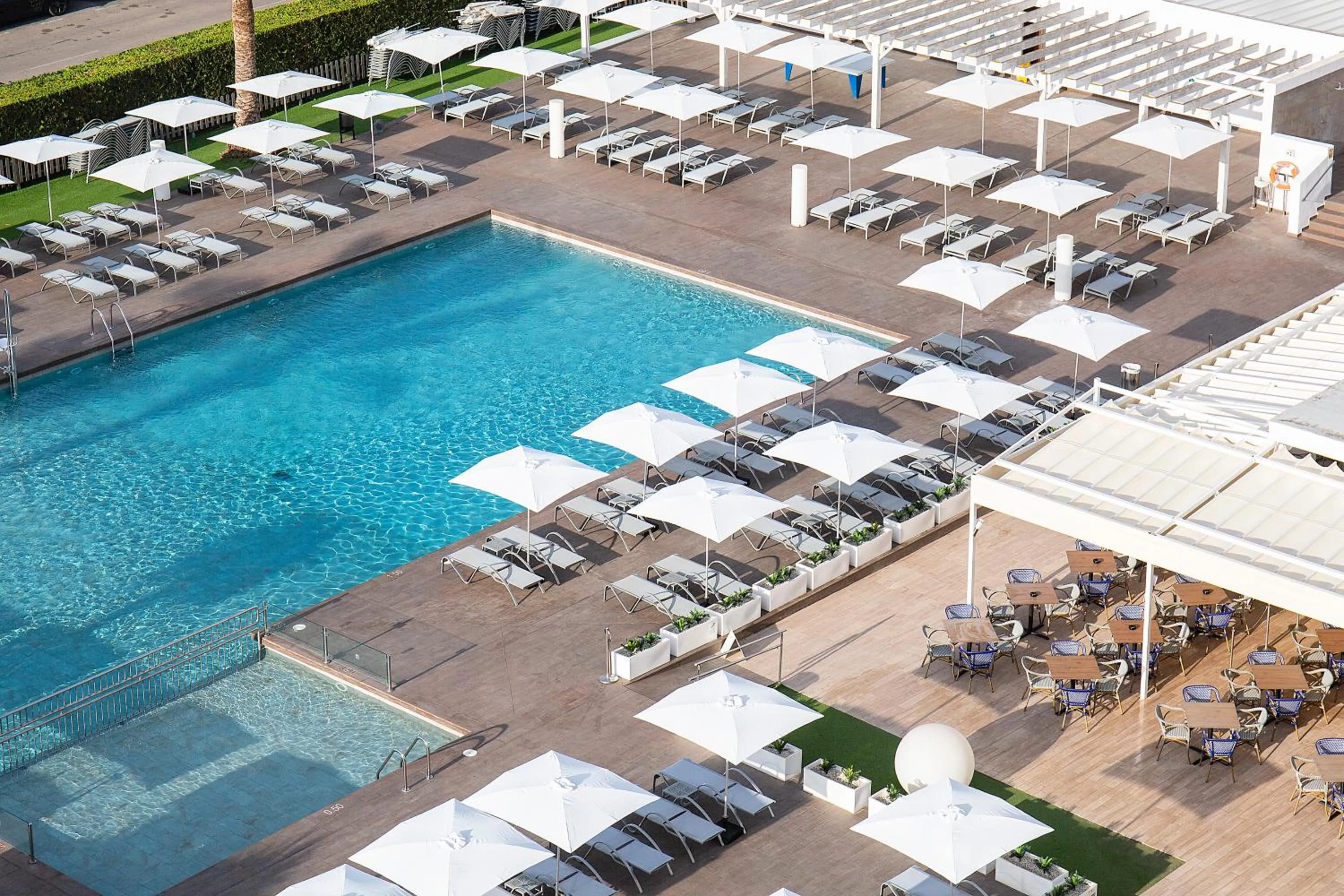 Pool view in BQ Delfín Azul Hotel