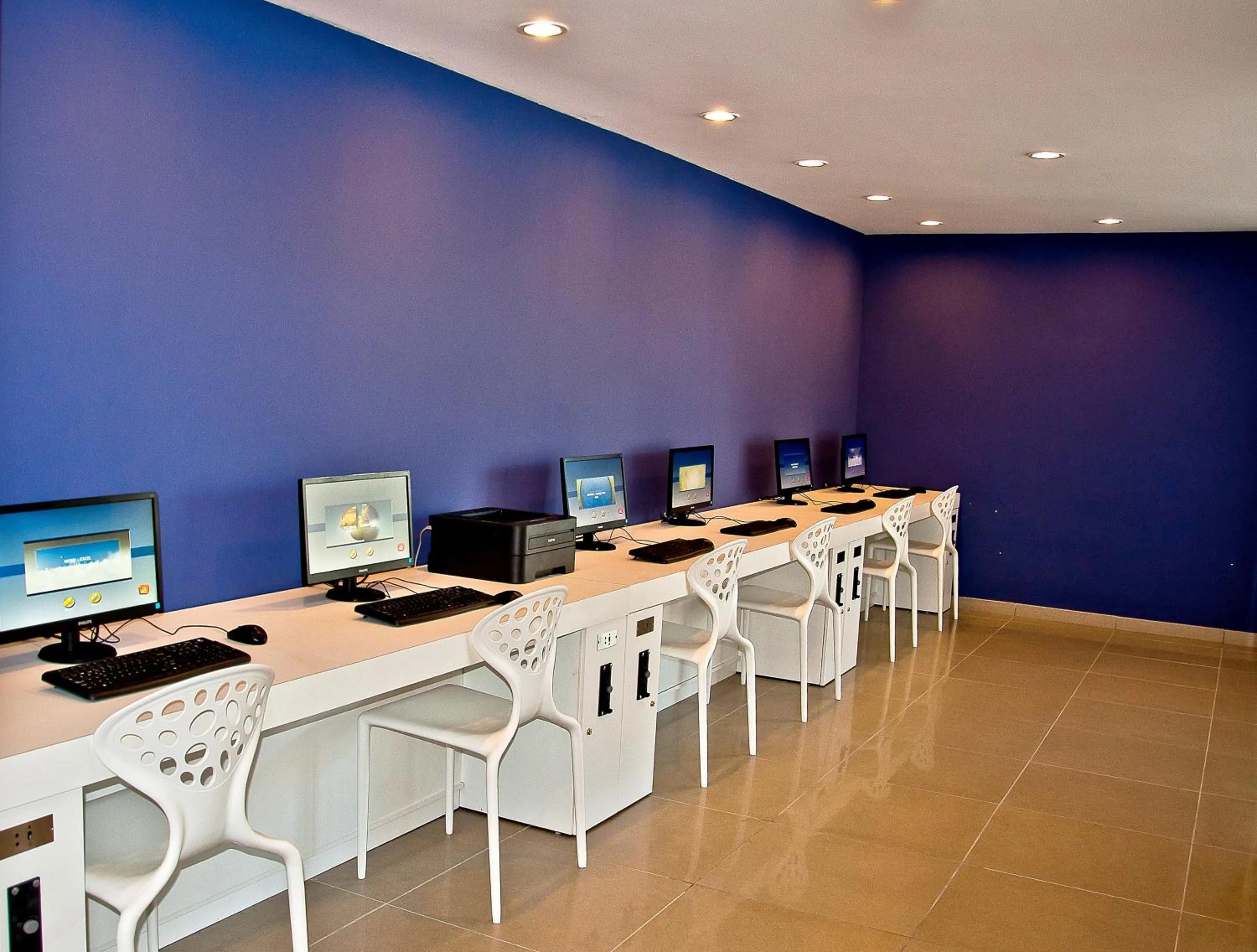 Business facilities in BQ Delfín Azul Hotel