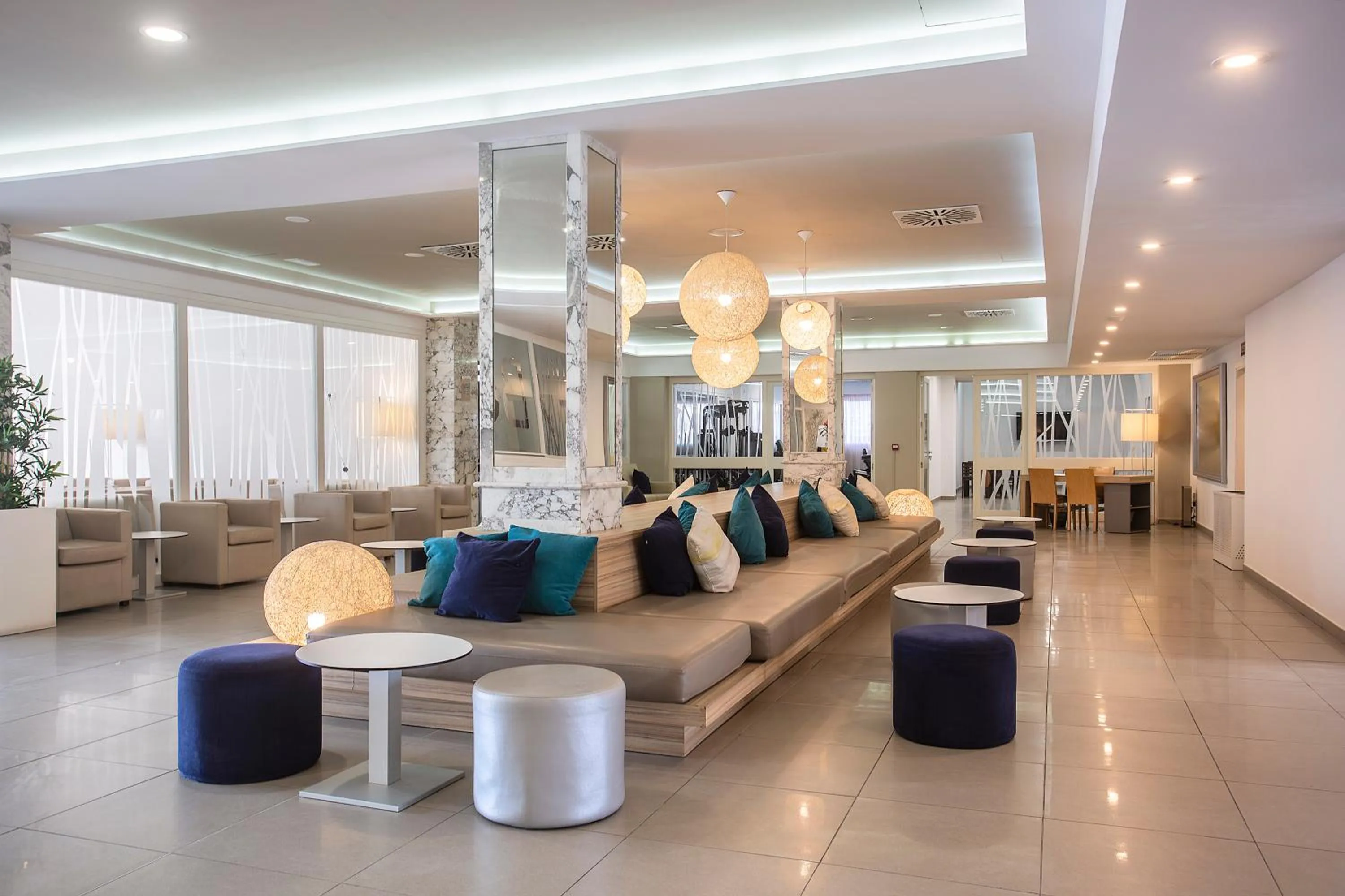 Living room in BQ Delfín Azul Hotel