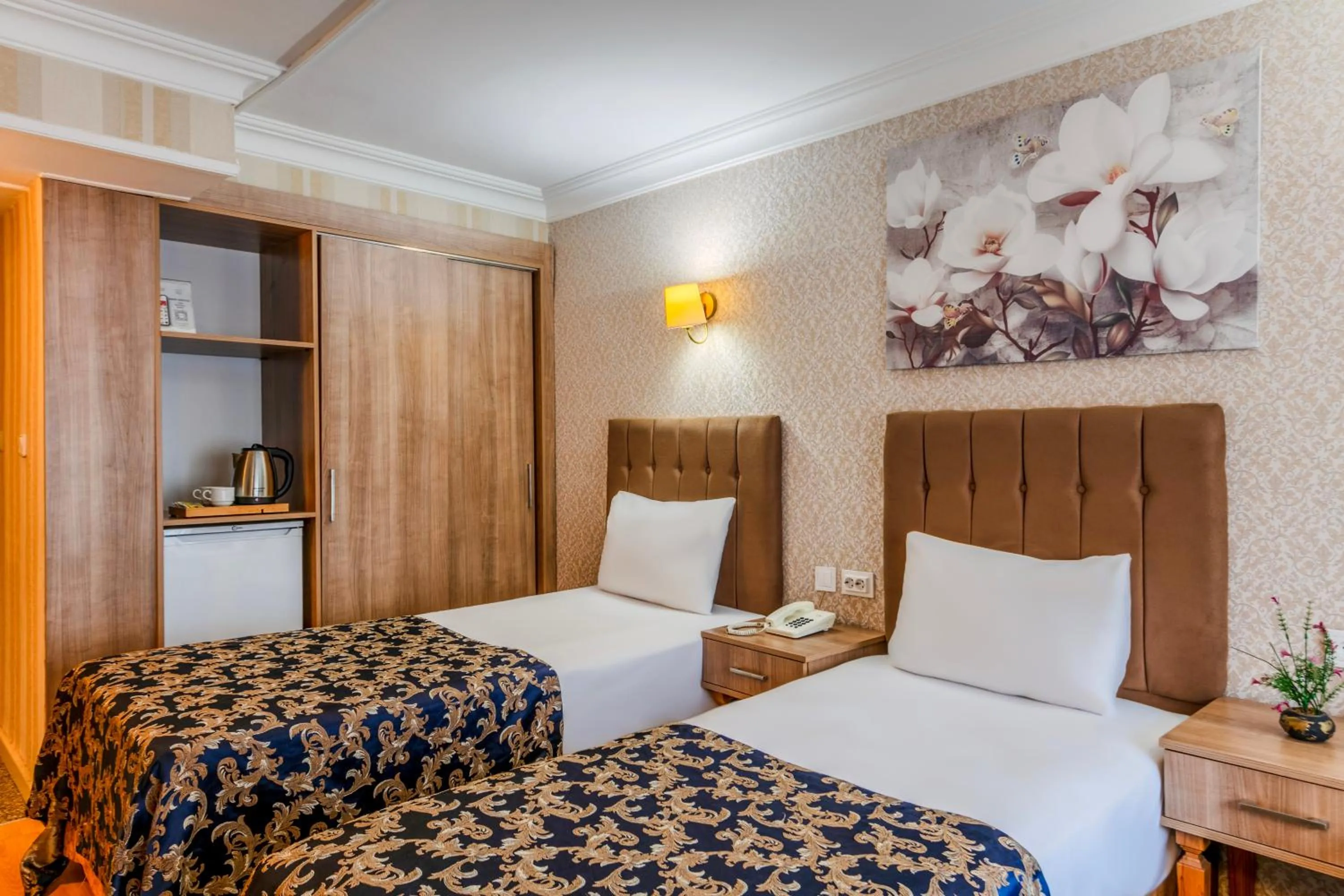 Bedroom, Bed in Hamit Hotel Istanbul