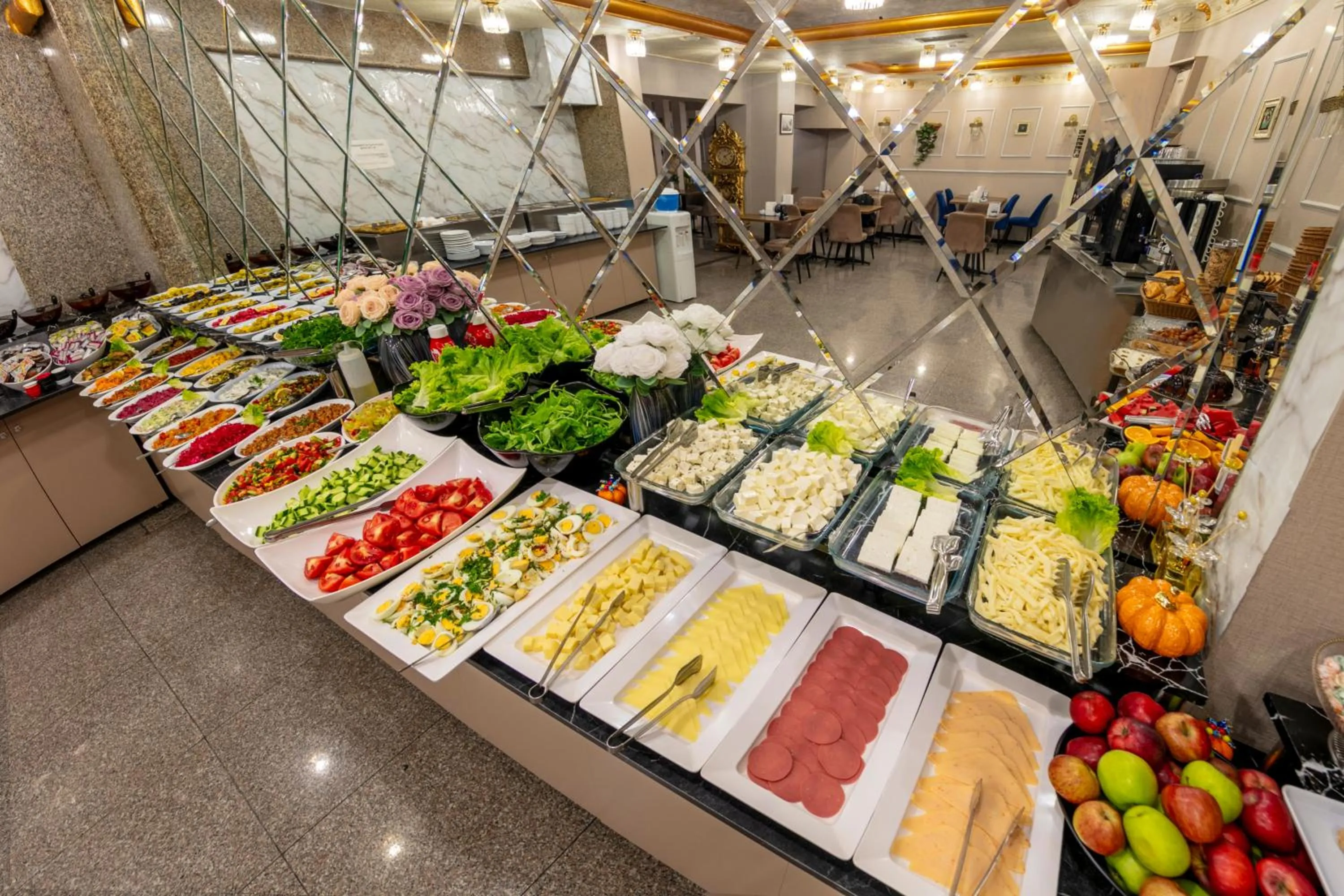 Breakfast in Hamit Hotel Istanbul