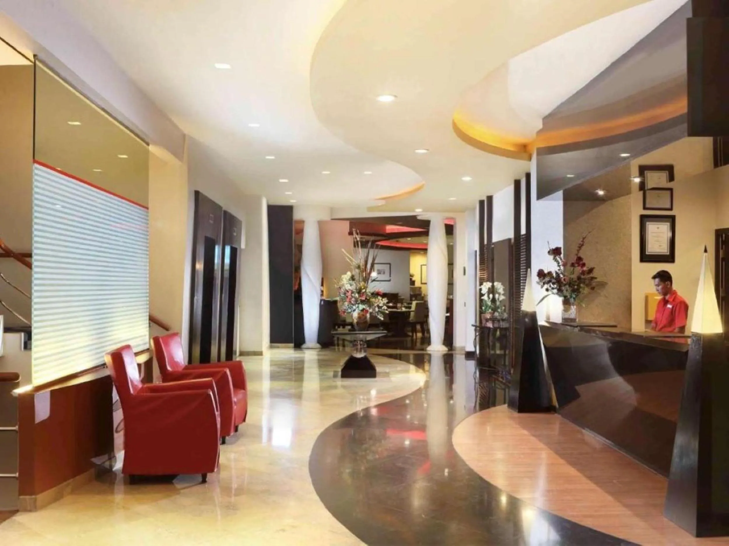 Lobby or reception in Horison Arcadia Wahid Hasyim