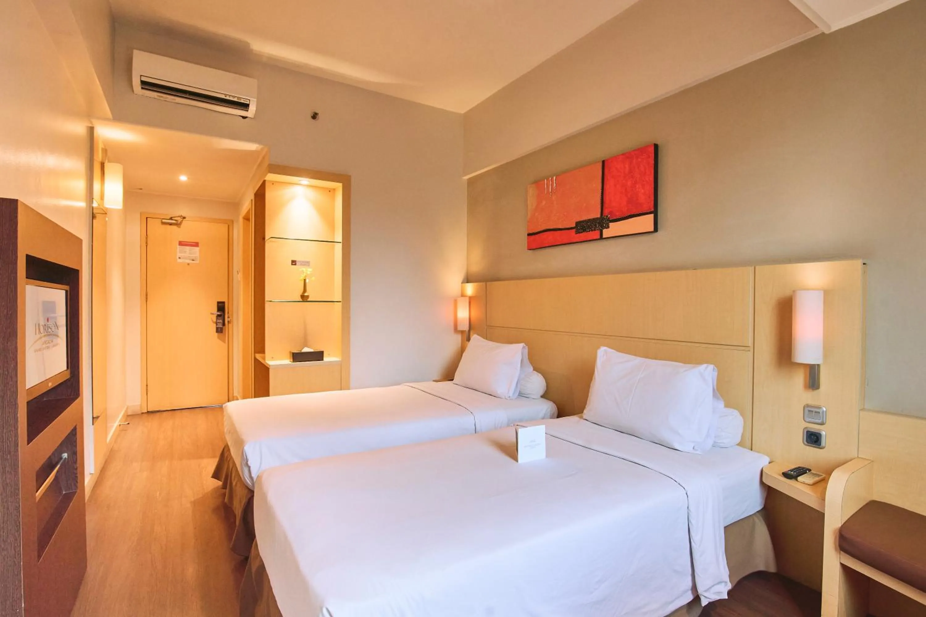 Bedroom, Bed in Horison Arcadia Wahid Hasyim