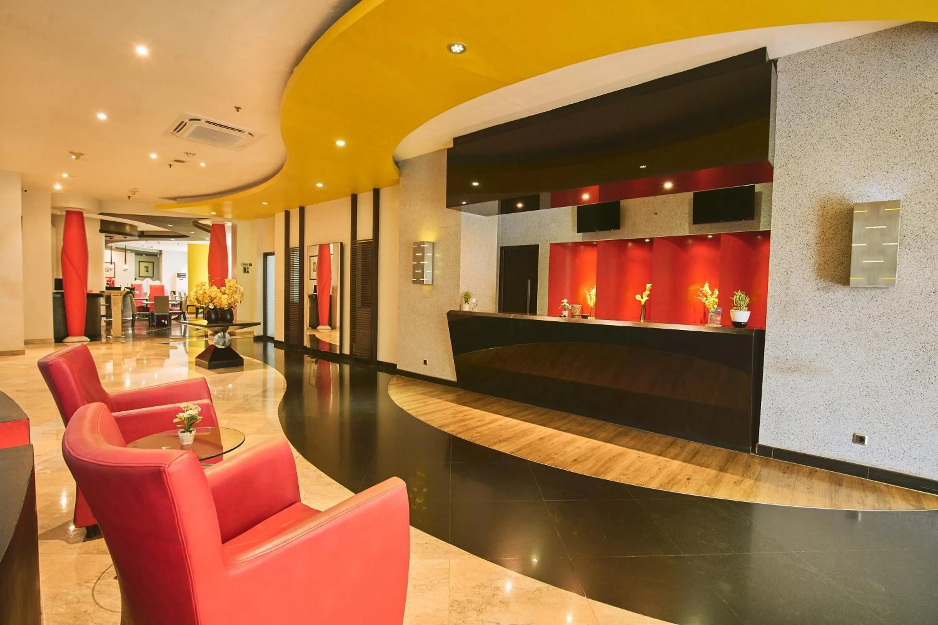 Lobby or reception in Horison Arcadia Wahid Hasyim