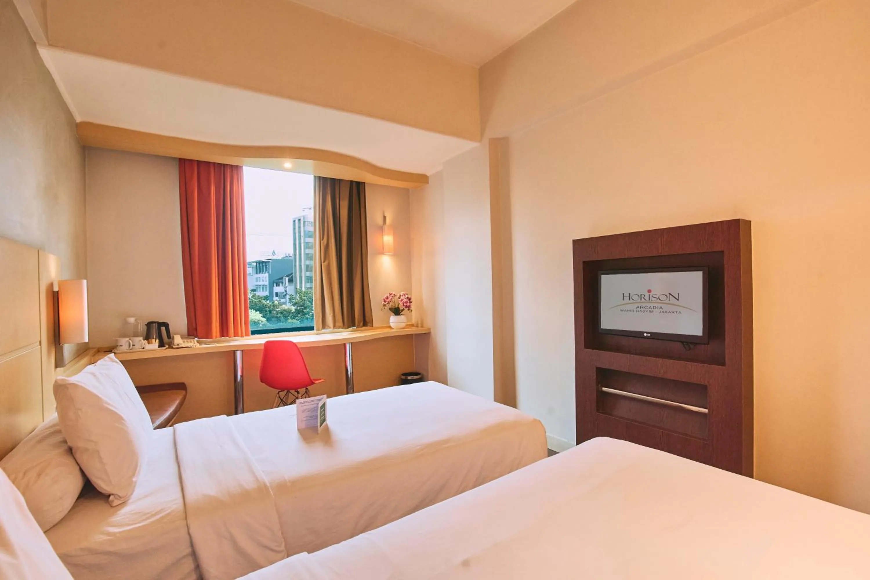 Bedroom, Bed in Horison Arcadia Wahid Hasyim