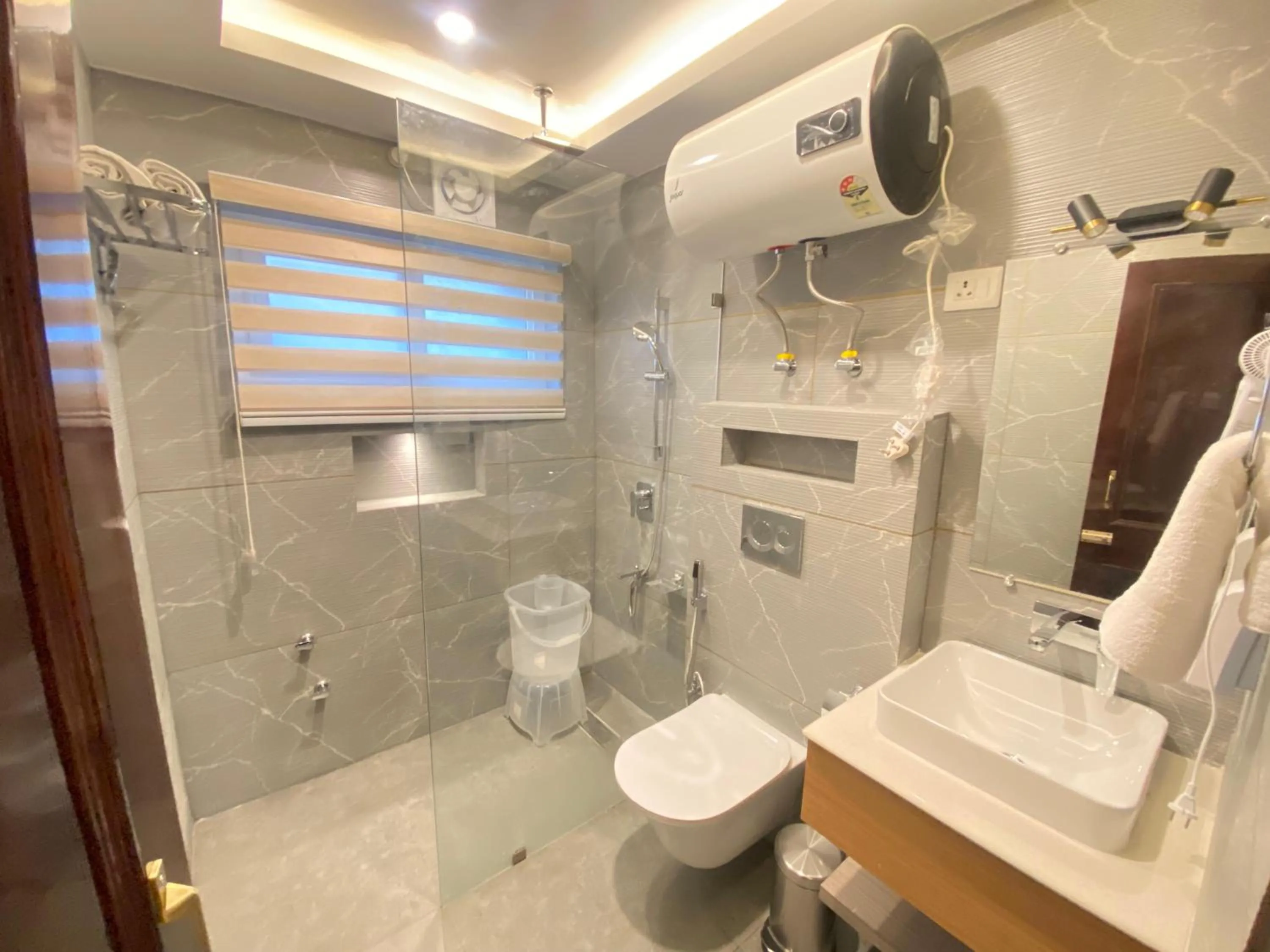 Hotel Abshar