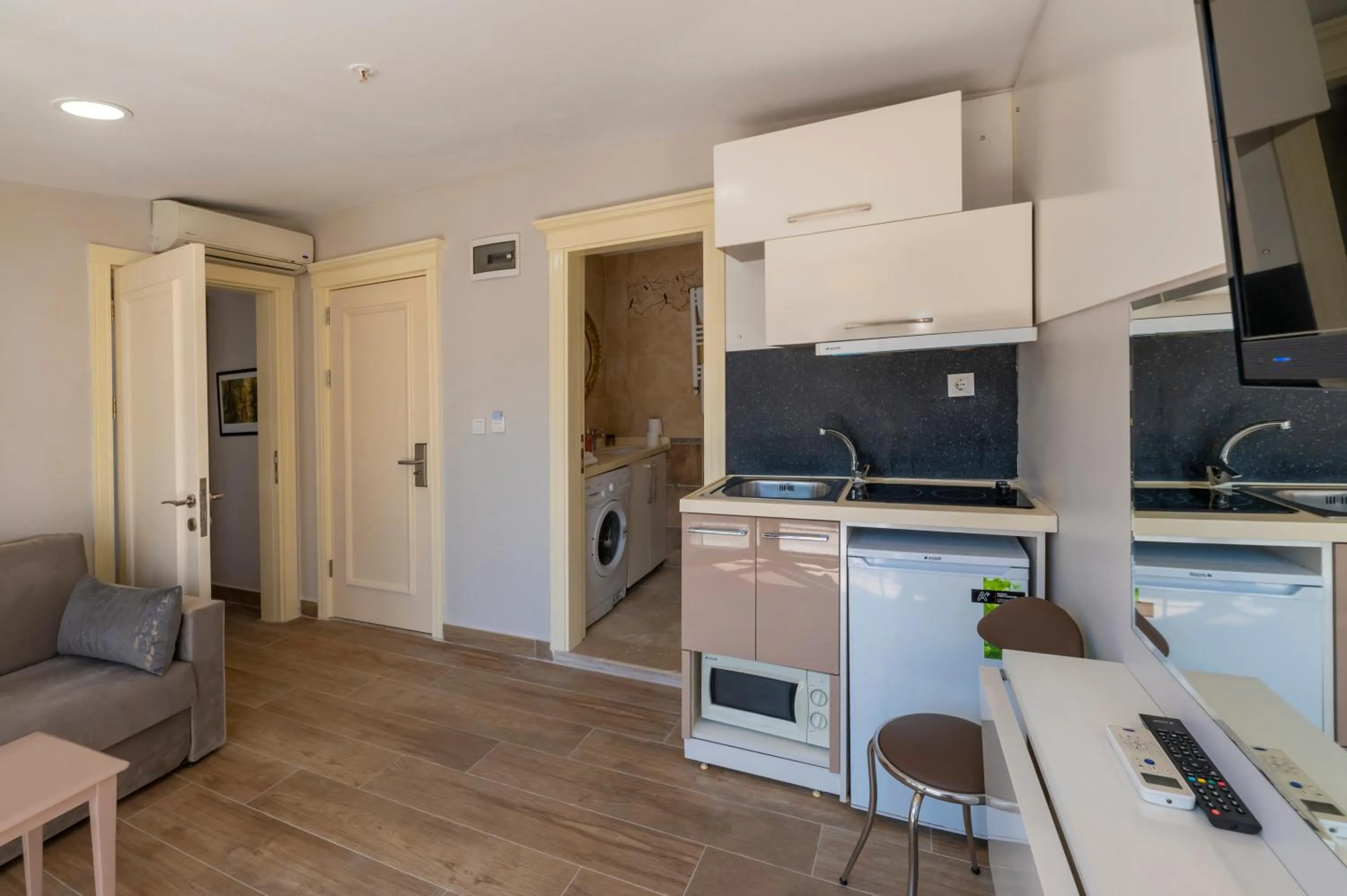 Living room in Taksim Peri Suite