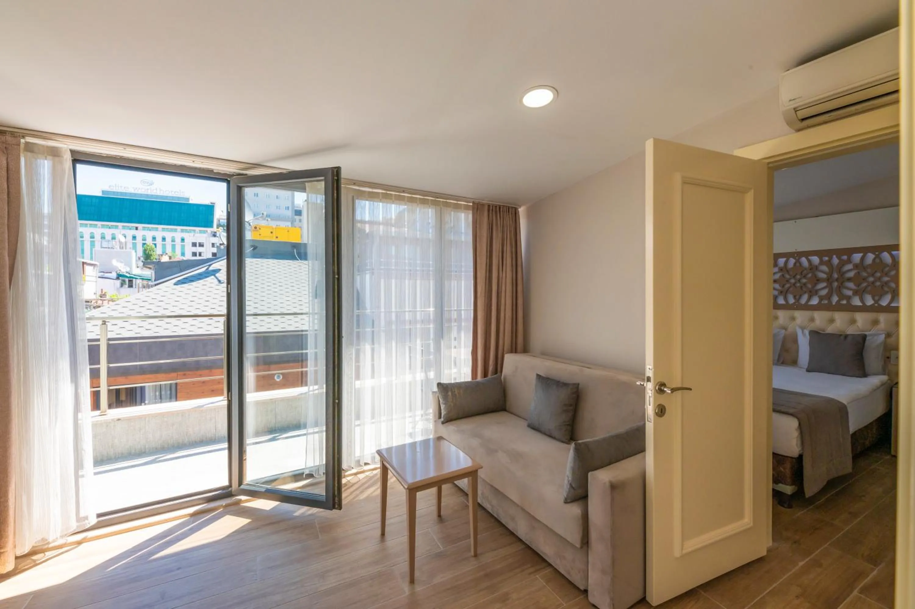 Bed in Taksim Peri Suite