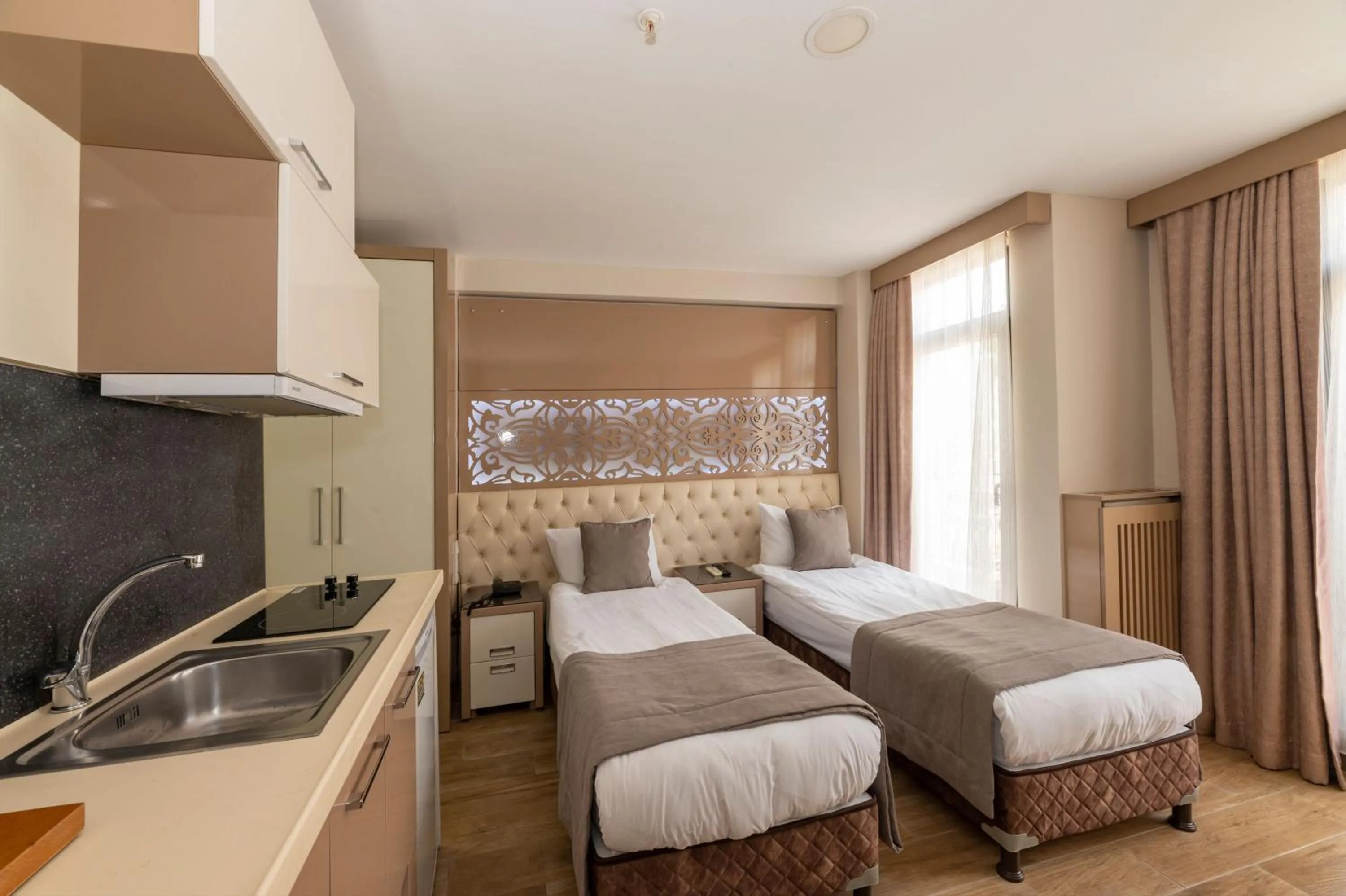 Massage, Bed in Taksim Peri Suite