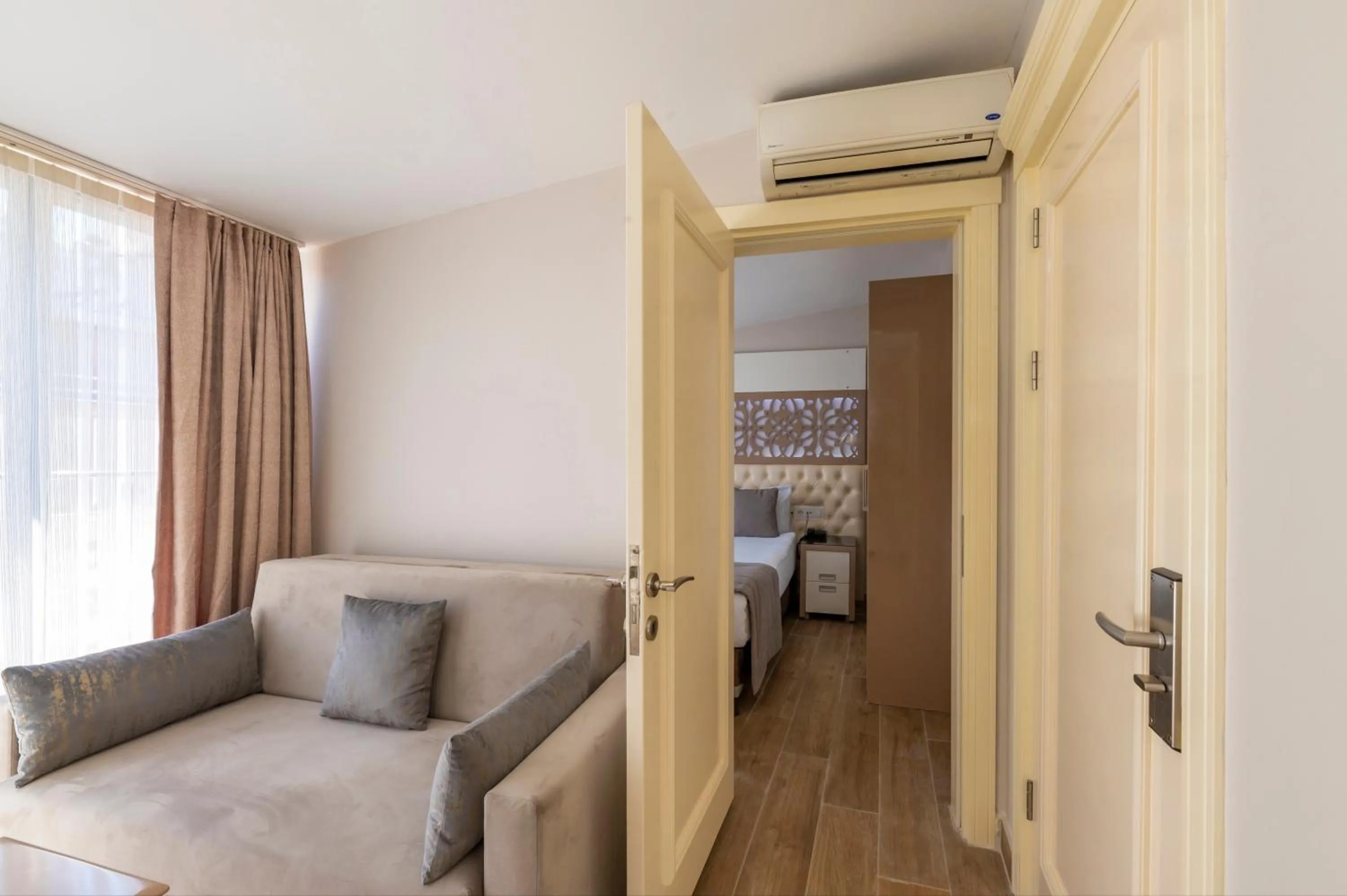 Bed in Taksim Peri Suite