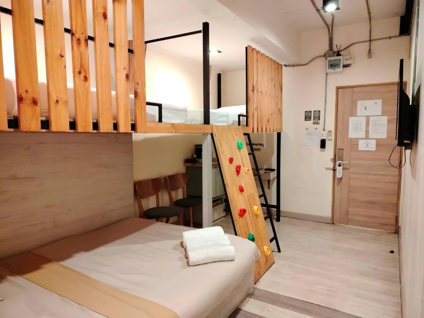 Bedroom, Bed in Mandalar Arch 39 Hotel