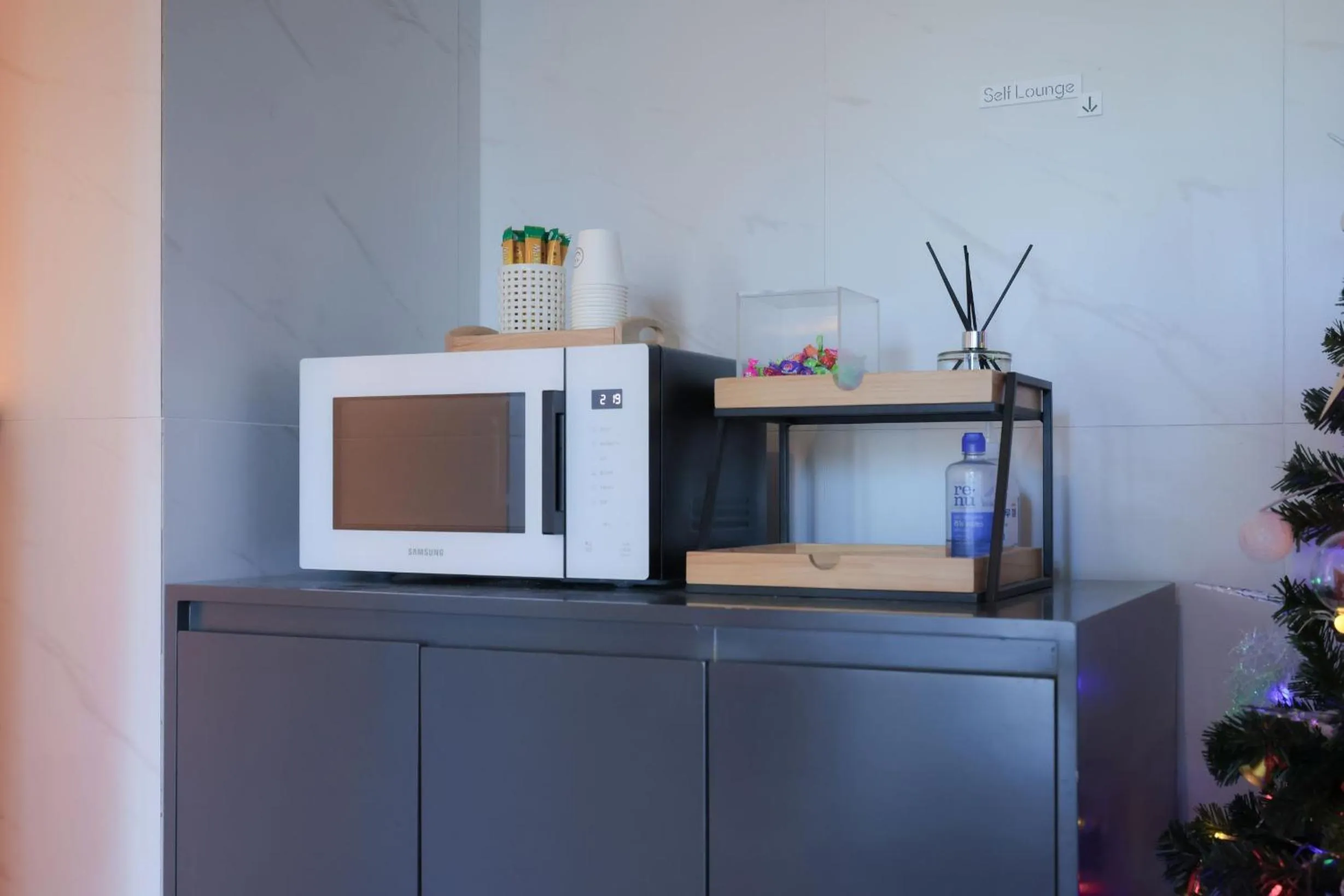 minibar in Aank Air Icheon Seolbong Lake